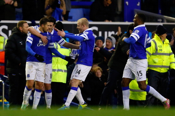 LIVERPOOL, ENGLAND - FEBRUARY 01: Kevin Mirallas (L) of Everton celebrates after scoring a goal with team mates during the Barclays Premier League match between Everton and Aston Villa at Goodison Park on February 1, 2014 in Liverpool, England. (Photo by 