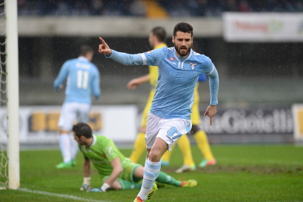 VERONA, ITALY - FEBRUARY 02:  Antonio Candreva of SS Lazio celebrates after scoring his openig goal during the Serie A match between AC Chievo Verona and SS Lazio at Stadio Marc'Antonio Bentegodi on February 2, 2014 in Verona, Italy.  (Photo by Dino Panat