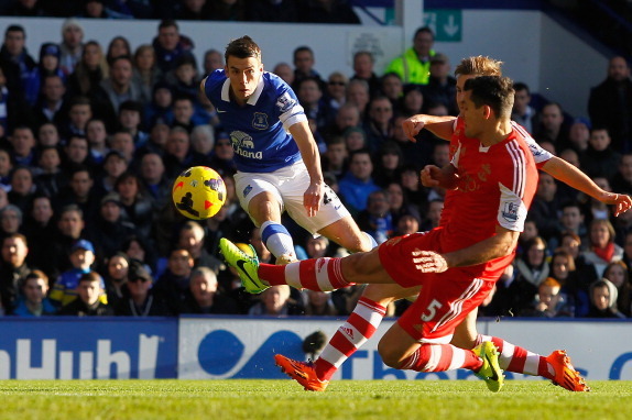 LIVERPOOL, ENGLAND - DECEMBER 29:  Seamus Coleman of Everton scores the opening goal during the Barclays Premier League match between Everton and Southampton at Goodison Park on December 29, 2013 in Liverpool, England.  (Photo by Paul Thomas/Getty Images)