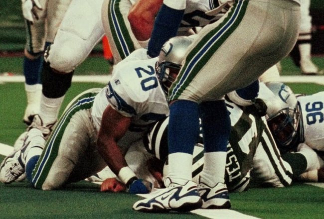Vinny Testaverde is short of the goalline, but Seattle still loses.