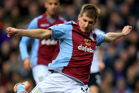 BIRMINGHAM, ENGLAND - DECEMBER 15:  Marc Albrighton of Aston Villa in action during the Barclays Premier League match between Aston Villa and Manchester United at Villa Park on December 15, 2013 in Birmingham, England.  (Photo by Richard Heathcote/Getty I
