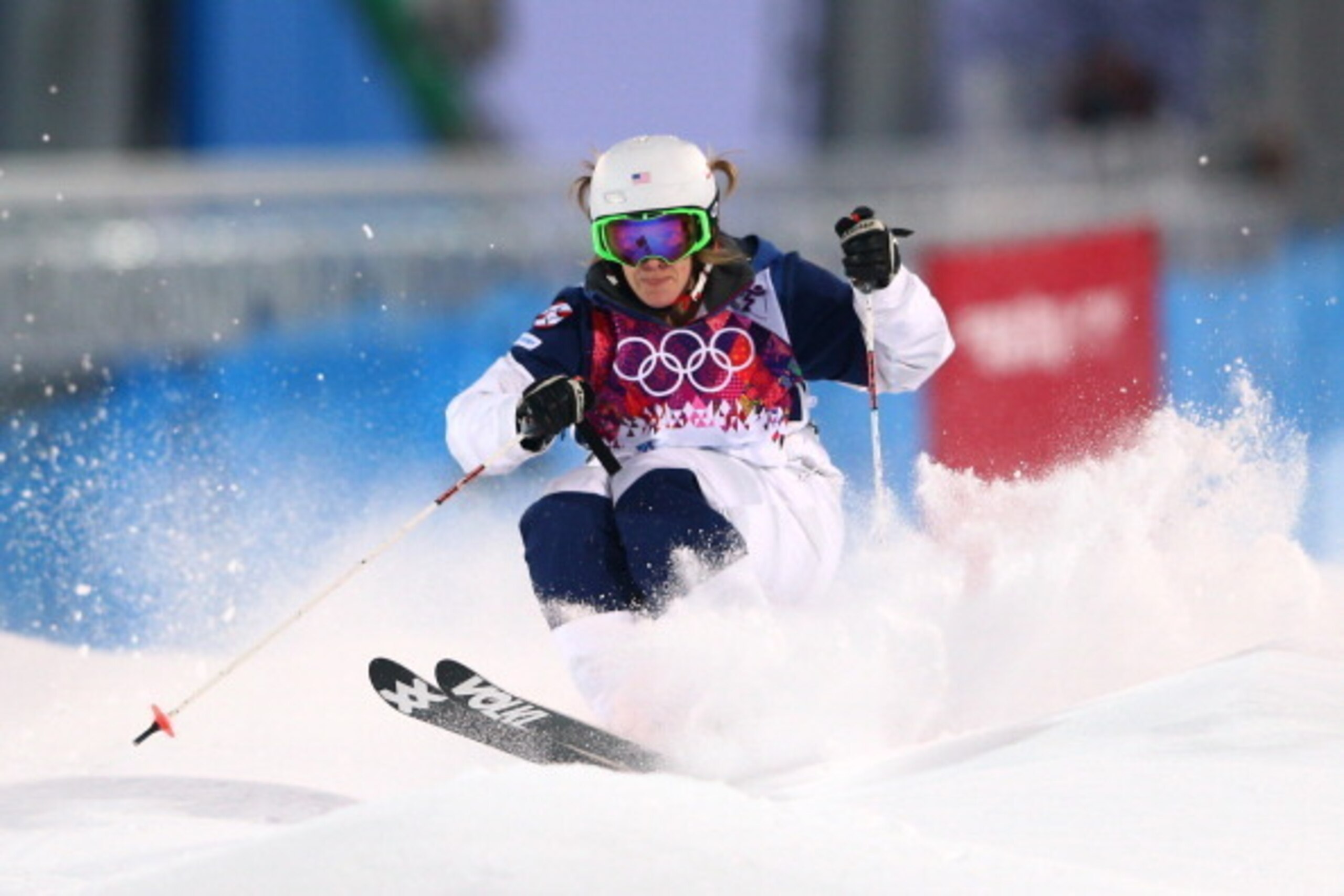SOCHI, RUSSIA - FEBRUARY 06:  Hannah Kearney of the United States competes in the Ladies' Moguls Qualification during the Sochi 2014 Winter Olympics at Rosa Khutor Extreme Park on February 6, 2014 in Sochi, Russia.  (Photo by Cameron Spencer/Getty Images)