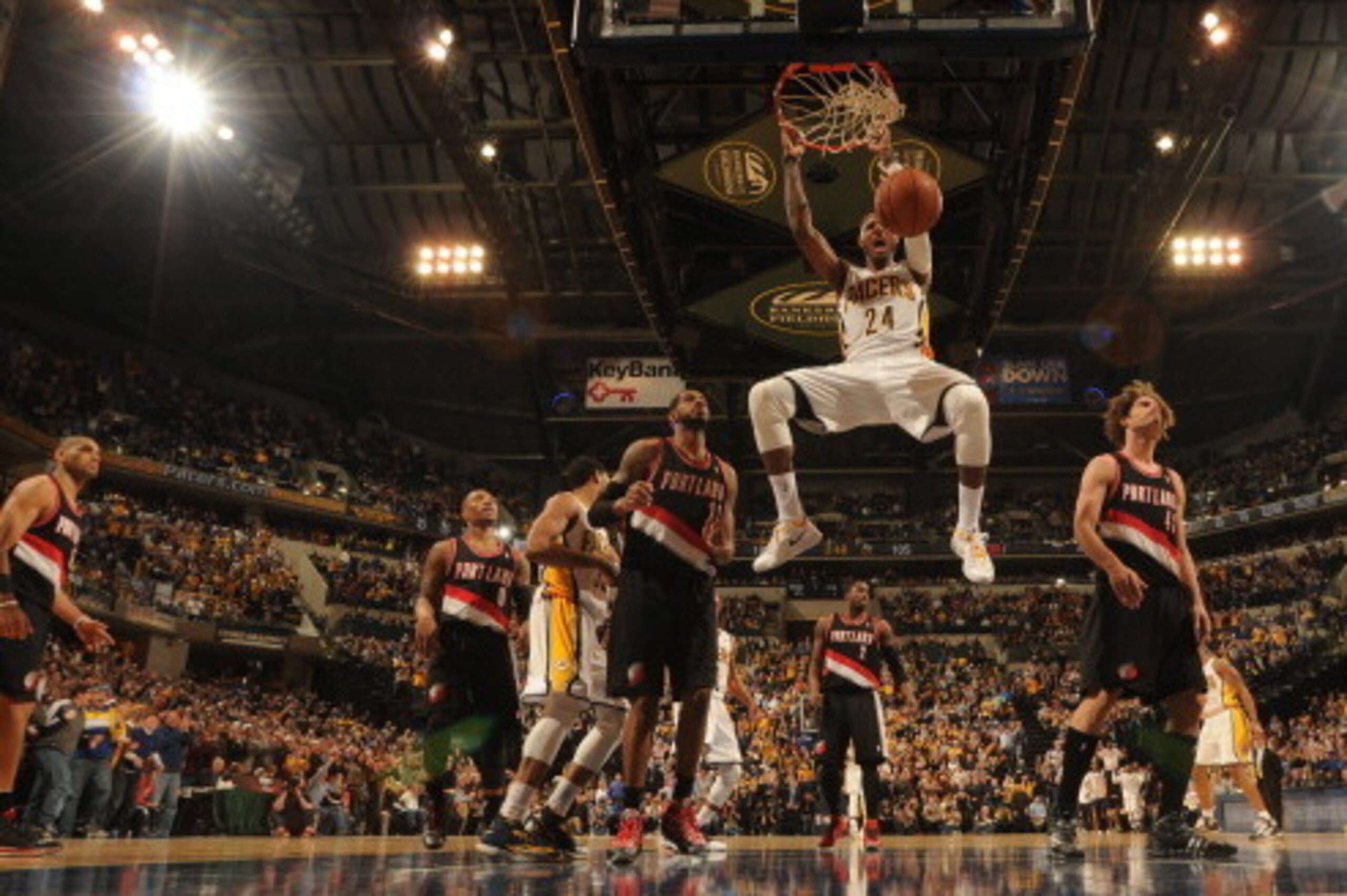 INDIANAPOLIS - FEBRUARY 7: Paul George #24 of the Indiana Pacers dunks against the Portland Trail Blazers at Bankers Life Fieldhouse on February 7, 2014 in Indianapolis, Indiana. NOTE TO USER: User expressly acknowledges and agrees that, by downloading a INDIANAPOLIS - FEBRUARY 7: Paul George #24 of the Indiana Pacers dunks against the Portland Trail Blazers at Bankers Life Fieldhouse on February 7, 2014 in Indianapolis, Indiana. NOTE TO USER: User expressly acknowledges and agrees that, by downloading a