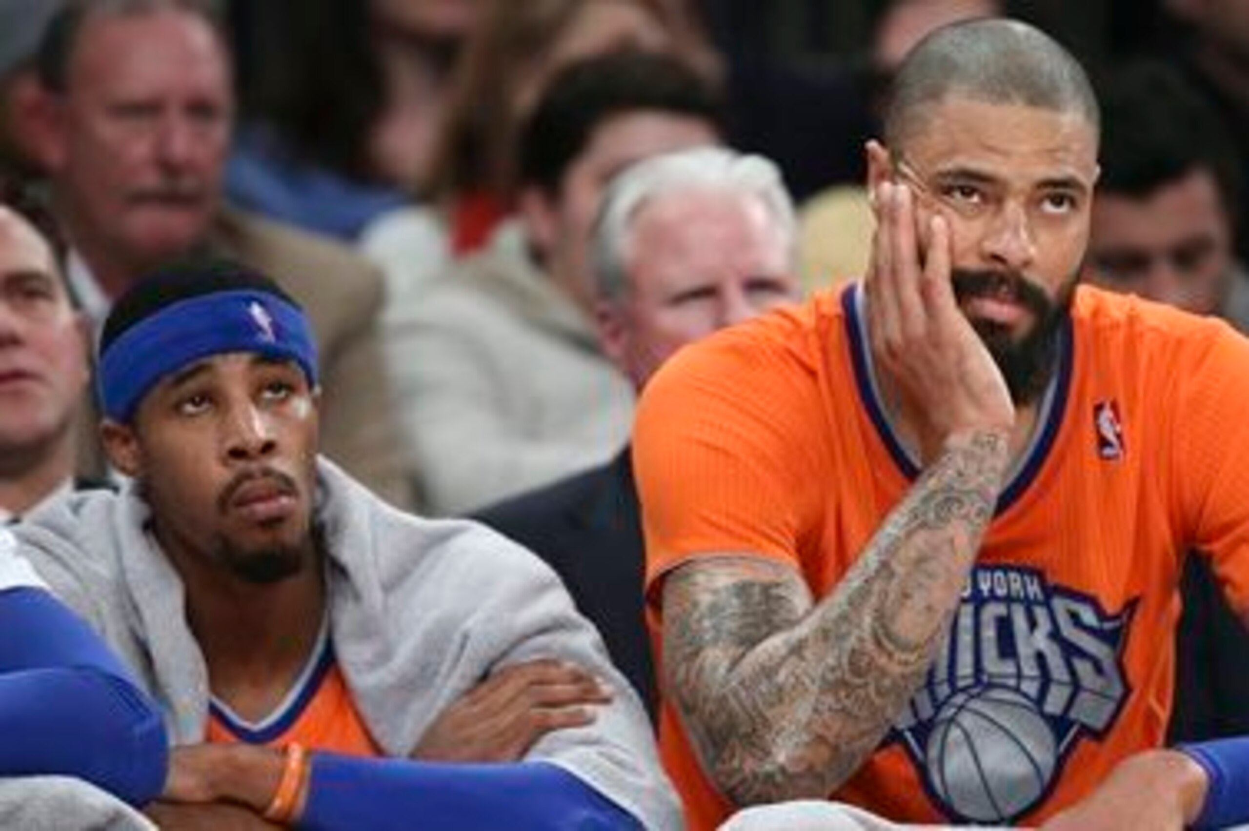 Chandler and Toure' Murry look on in boredom.