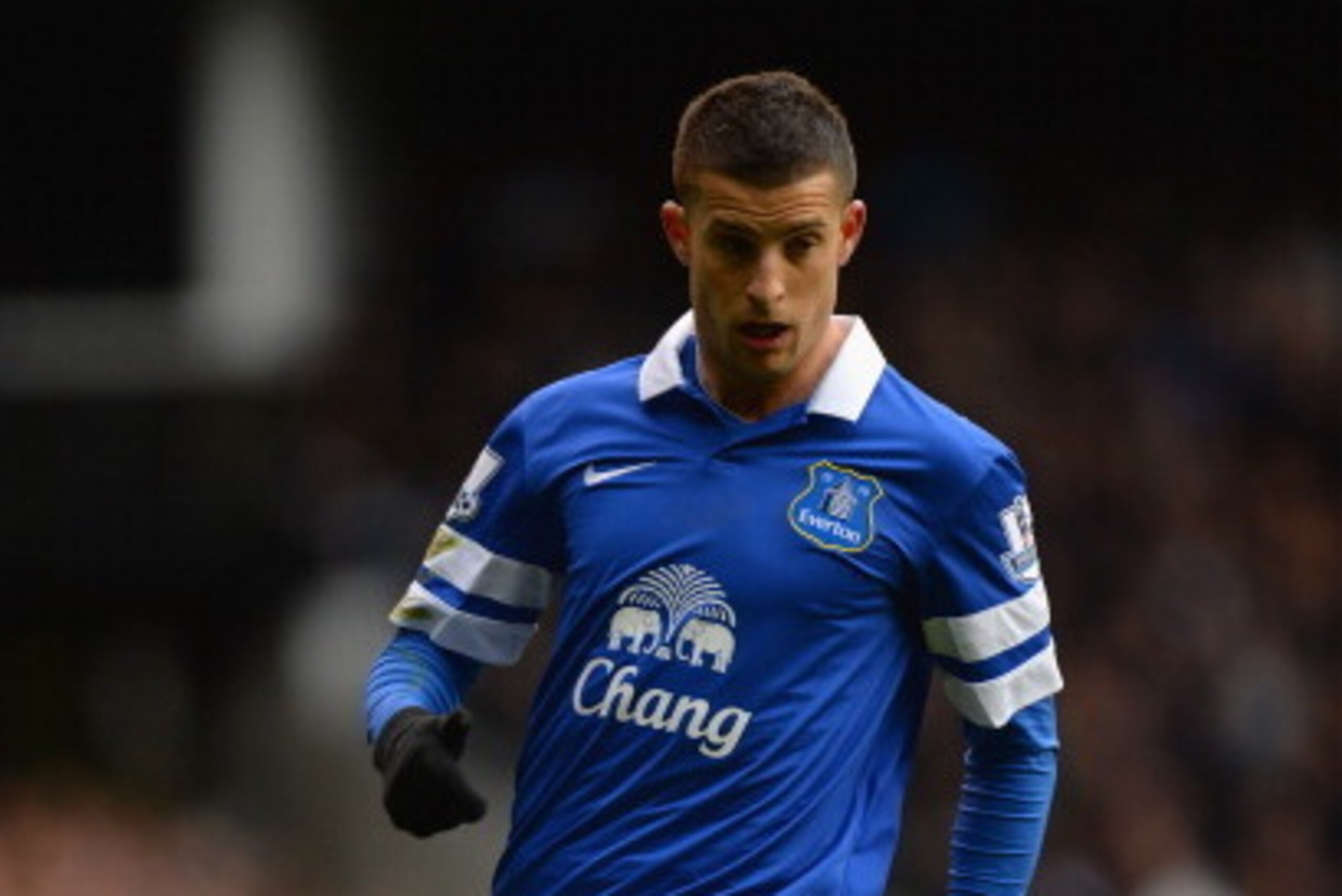 LONDON, ENGLAND - FEBRUARY 09:  Kevin Mirallas of Everton in action during the Barclays Premier League match between Tottenham Hotspur and Everton at White Hart Lane on February 9, 2014 in London, England.  (Photo by Shaun Botterill/Getty Images)