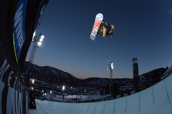 ASPEN, CO - JANUARY 23:  Danny Davis takes a practice run prior to the men's snowboard superpipe eliminations at Winter X-Games 2014 Aspen at Buttermilk Mountain on January 23, 2014 in Aspen, Colorado.  (Photo by Doug Pensinger/Getty Images)