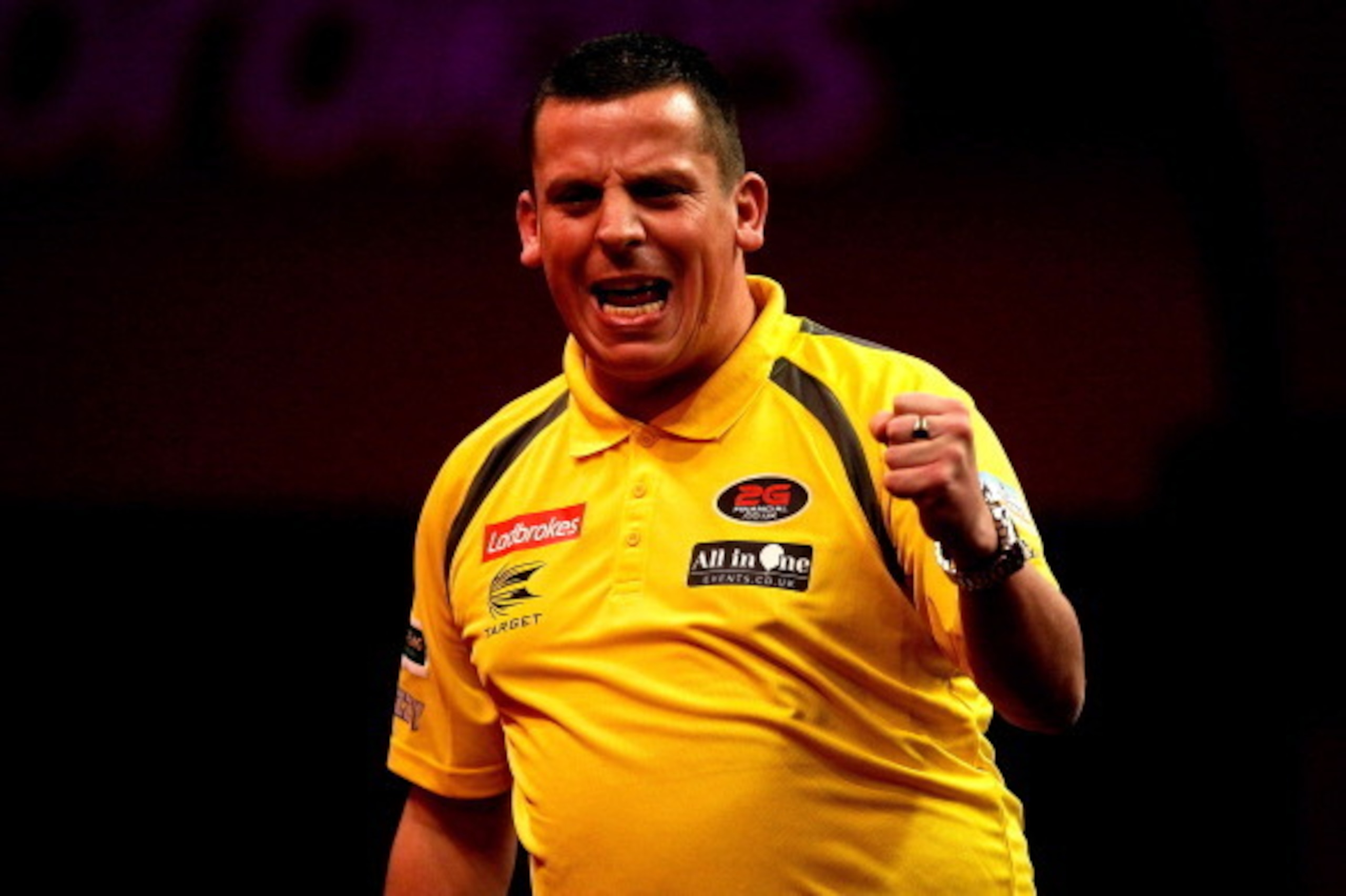 LONDON, ENGLAND - DECEMBER 15: Dave Chisnall of England celebrates after winning a leg during day three of the Ladbrokes.com World Darts Championships at Alexandra Palace on December 15, 2013 in London, England. (Photo by Ben Hoskins/Getty Images) LONDON, ENGLAND - DECEMBER 15: Dave Chisnall of England celebrates after winning a leg during day three of the Ladbrokes.com World Darts Championships at Alexandra Palace on December 15, 2013 in London, England. (Photo by Ben Hoskins/Getty Images)