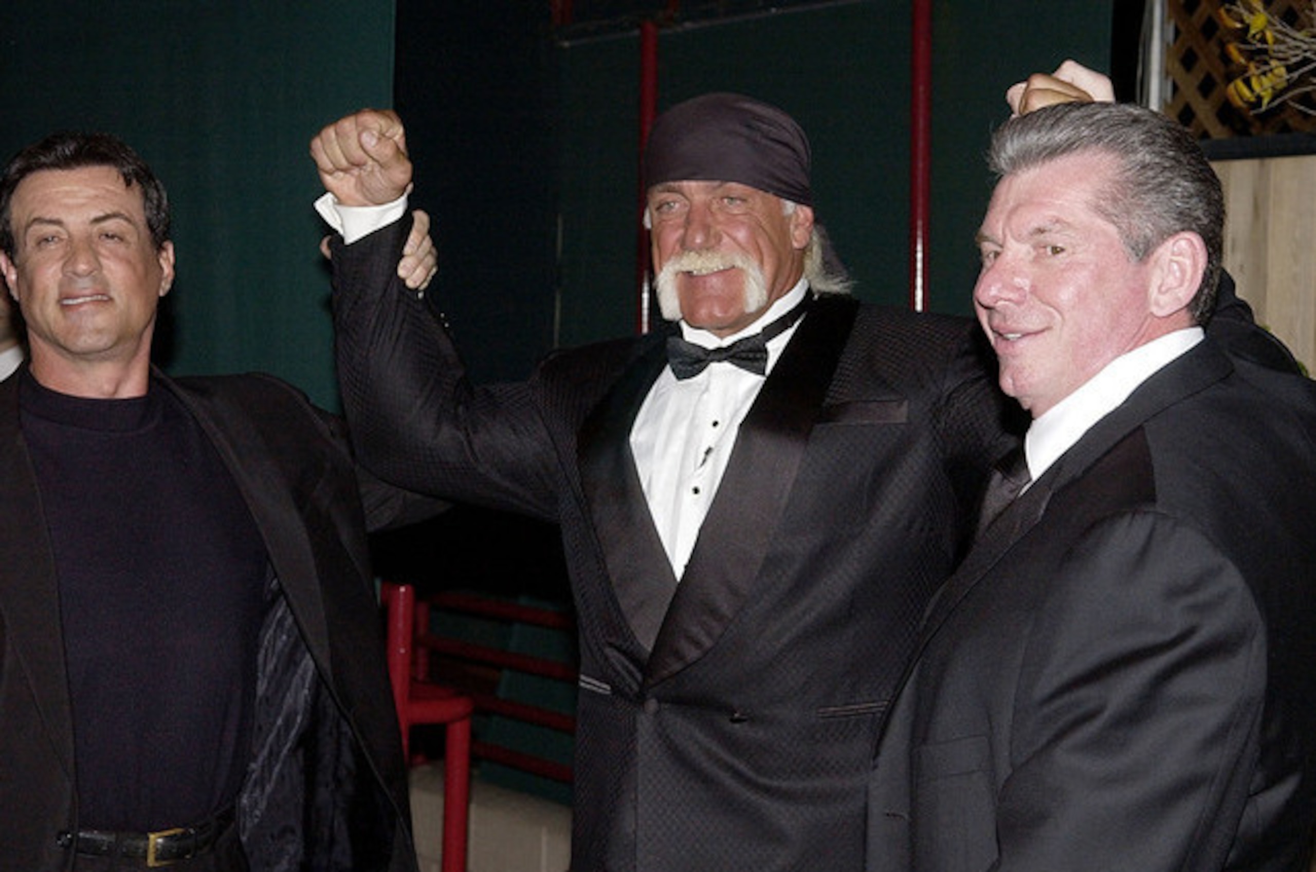 Sylvester Stallone, Hulk Hogan and Vince McMahon at the 2005 HOF ceremony.