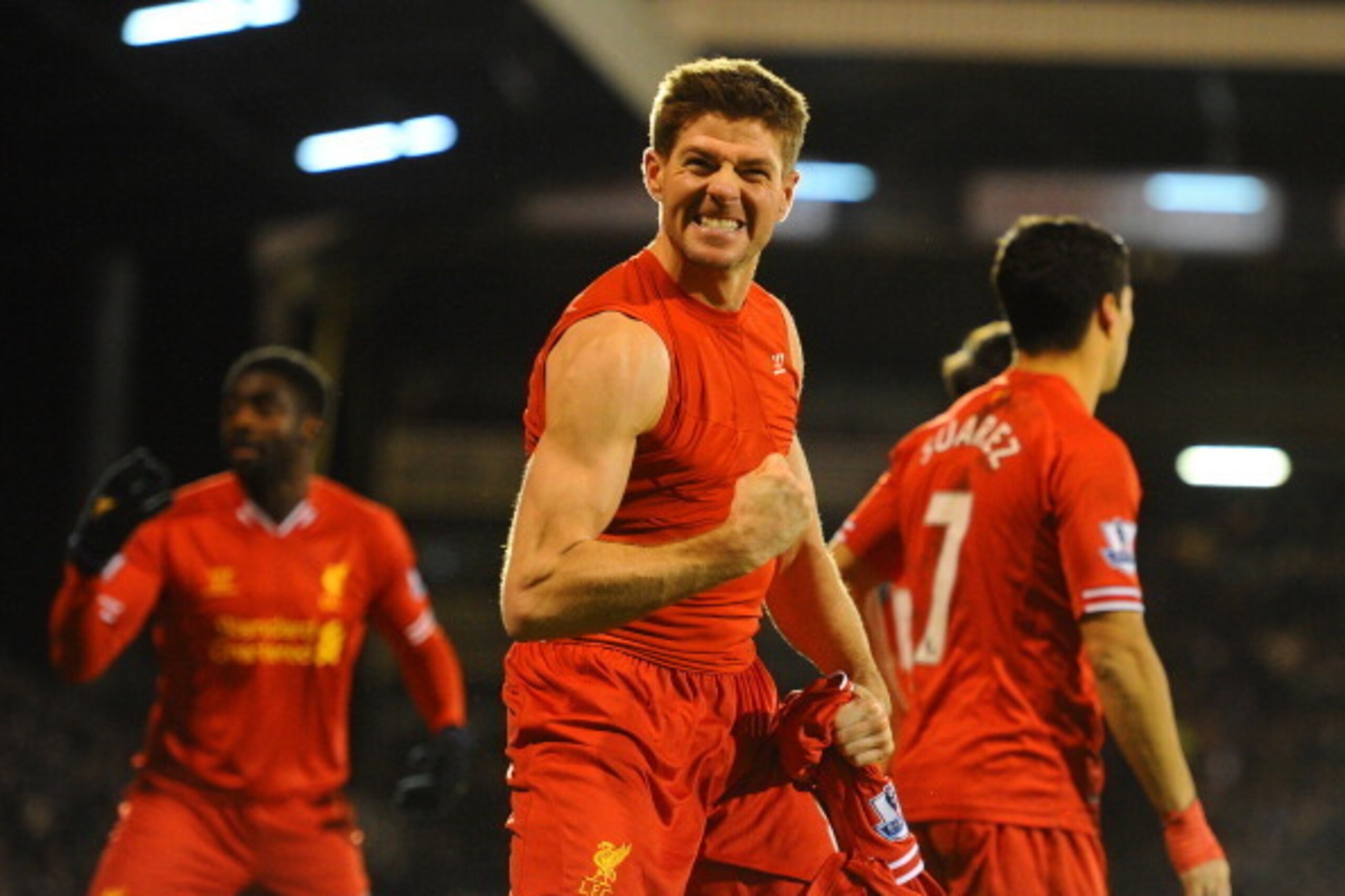 LONDON, ENGLAND - FEBRUARY 12:  Steven Gerrard of Liverpool celebrates scoring their third goal from the penalty spot during the Barclays Premier League match between Fulham and Liverpool at Craven Cottage on February 12, 2014 in London, England.  (Photo 
