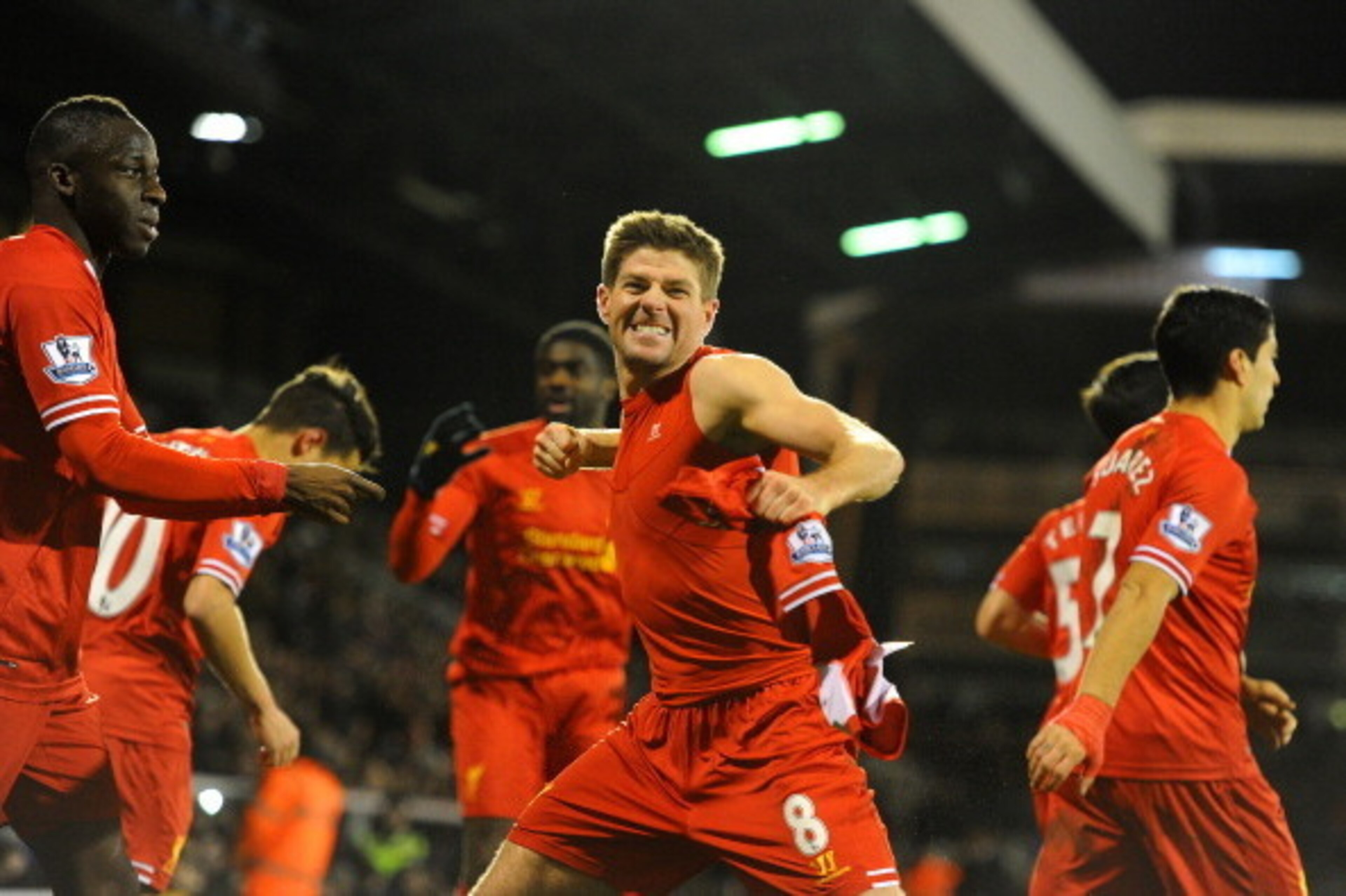 LONDON, ENGLAND - FEBRUARY 12:  Steven Gerrard of Liverpool celebrates scoring their third goal from the penalty spot during the Barclays Premier League match between Fulham and Liverpool at Craven Cottage on February 12, 2014 in London, England.  (Photo 