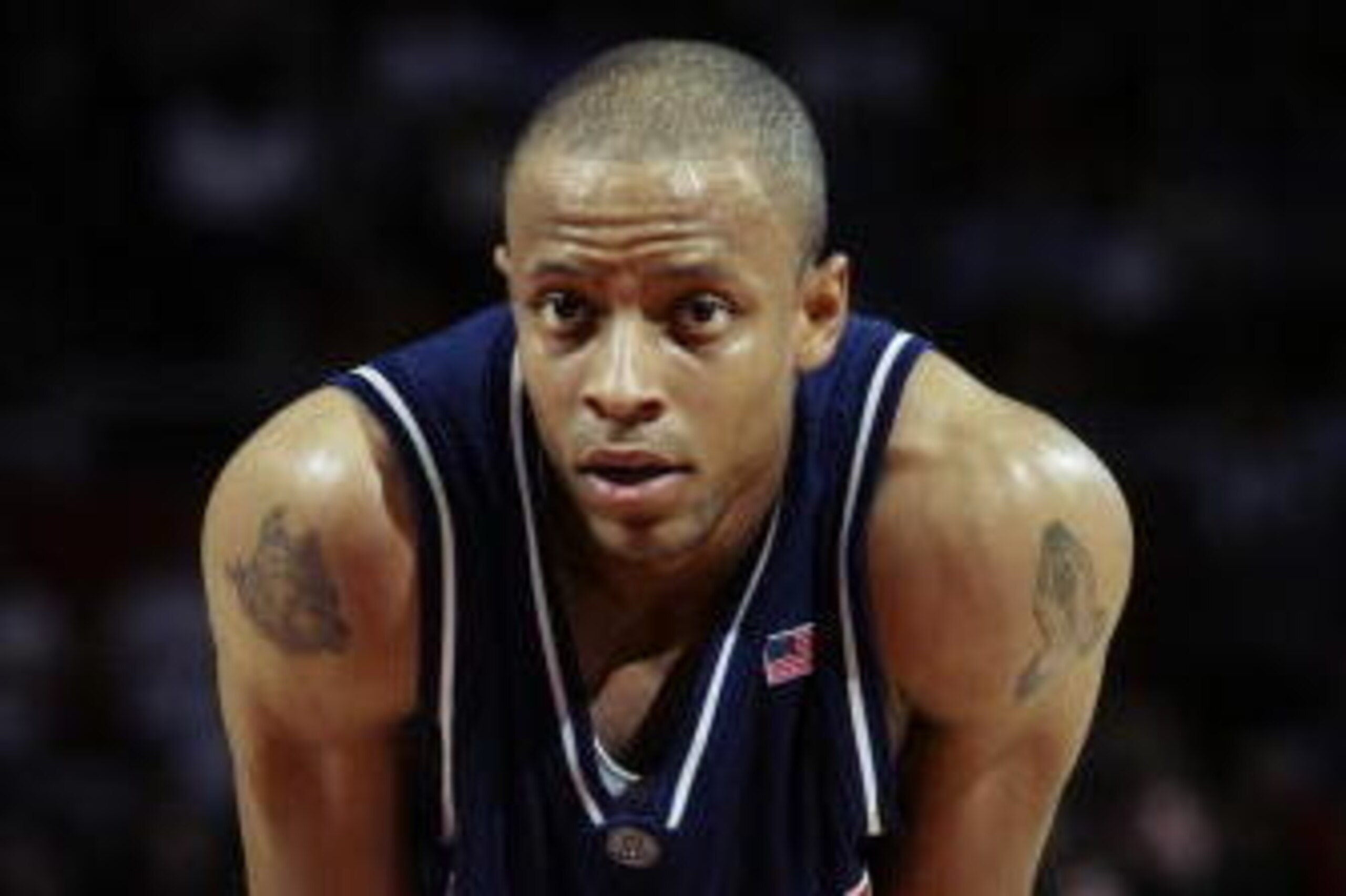 LOS ANGELES - JANUARY 16:  Jason Gardner #22 of the Arizona Wildcats on the court during the NCAA basketball game against the USC Trojans at the Los Angeles Sports Arena on January 16, 2003 in Los Angeles, California.  The University of Arizona Wildcats c