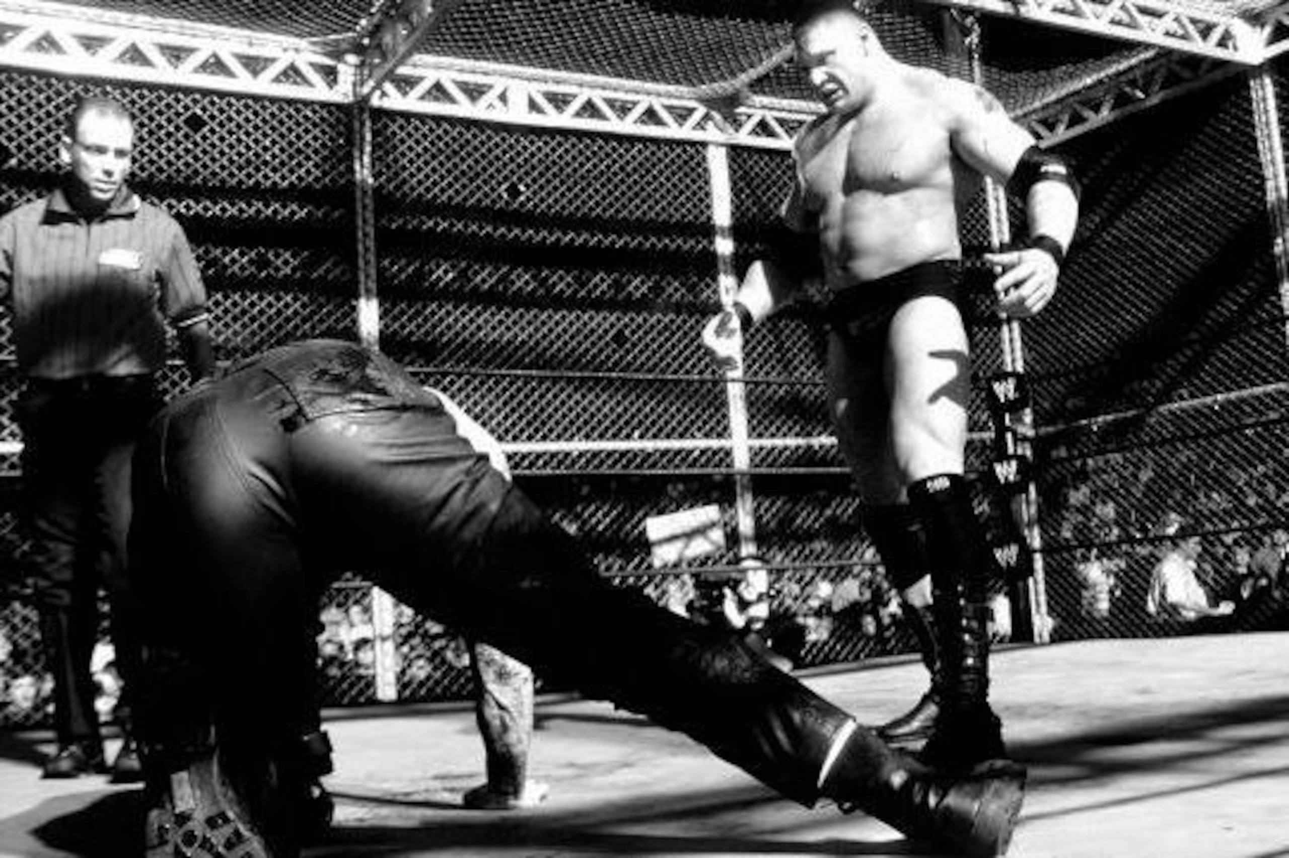 Brock Lesnar closes in on Undertaker at No Mercy.
