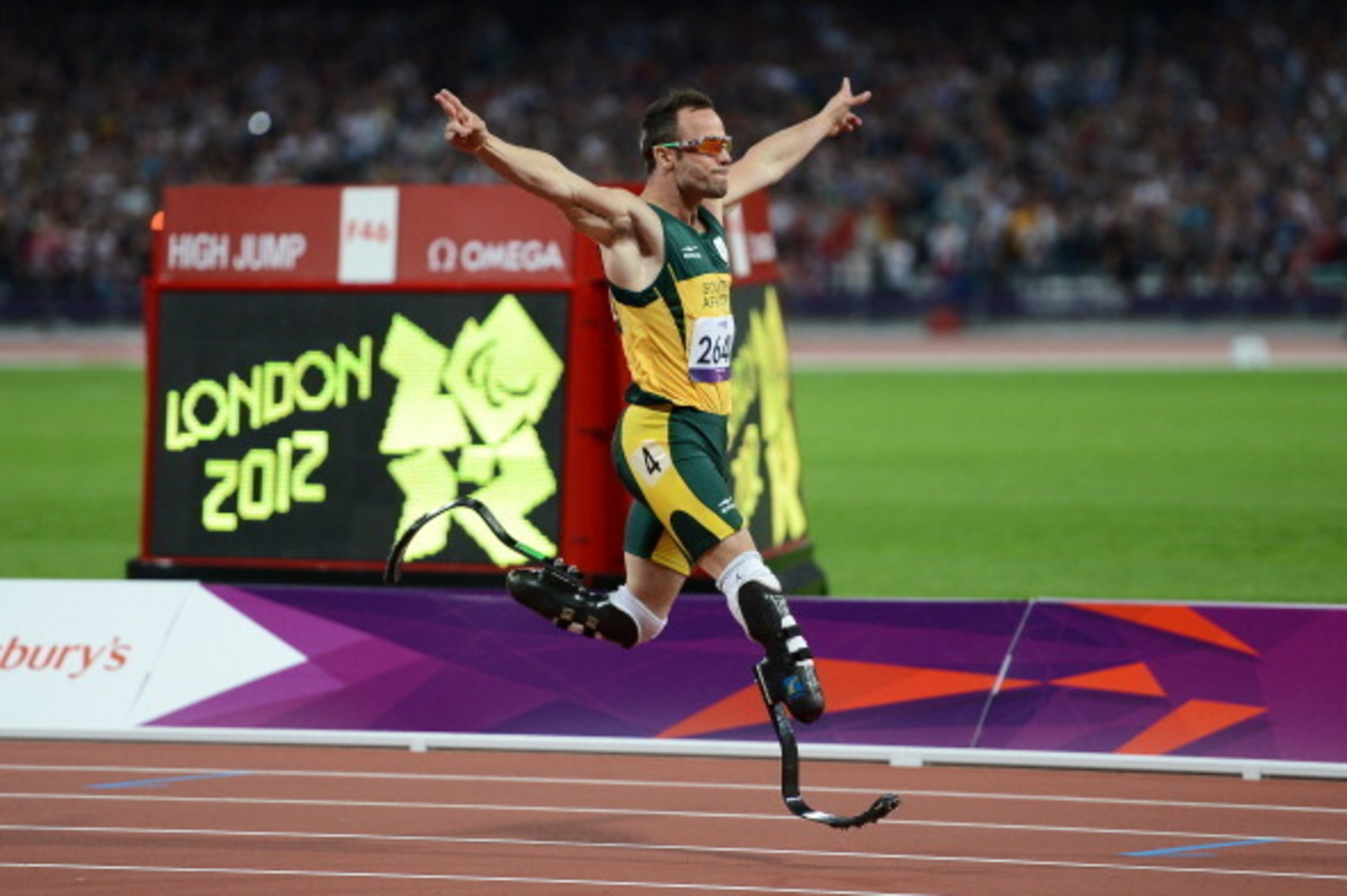LONDON, ENGLAND - SEPTEMBER 8: Oscar Pistorius of South Africa wins the Men's 400m - T44 on Day 10 of the London 2012 Paralympic Games at the Olympic Stadium on September 8, 2012 in London, England. (Photo by Justin Setterfield/Getty Images)