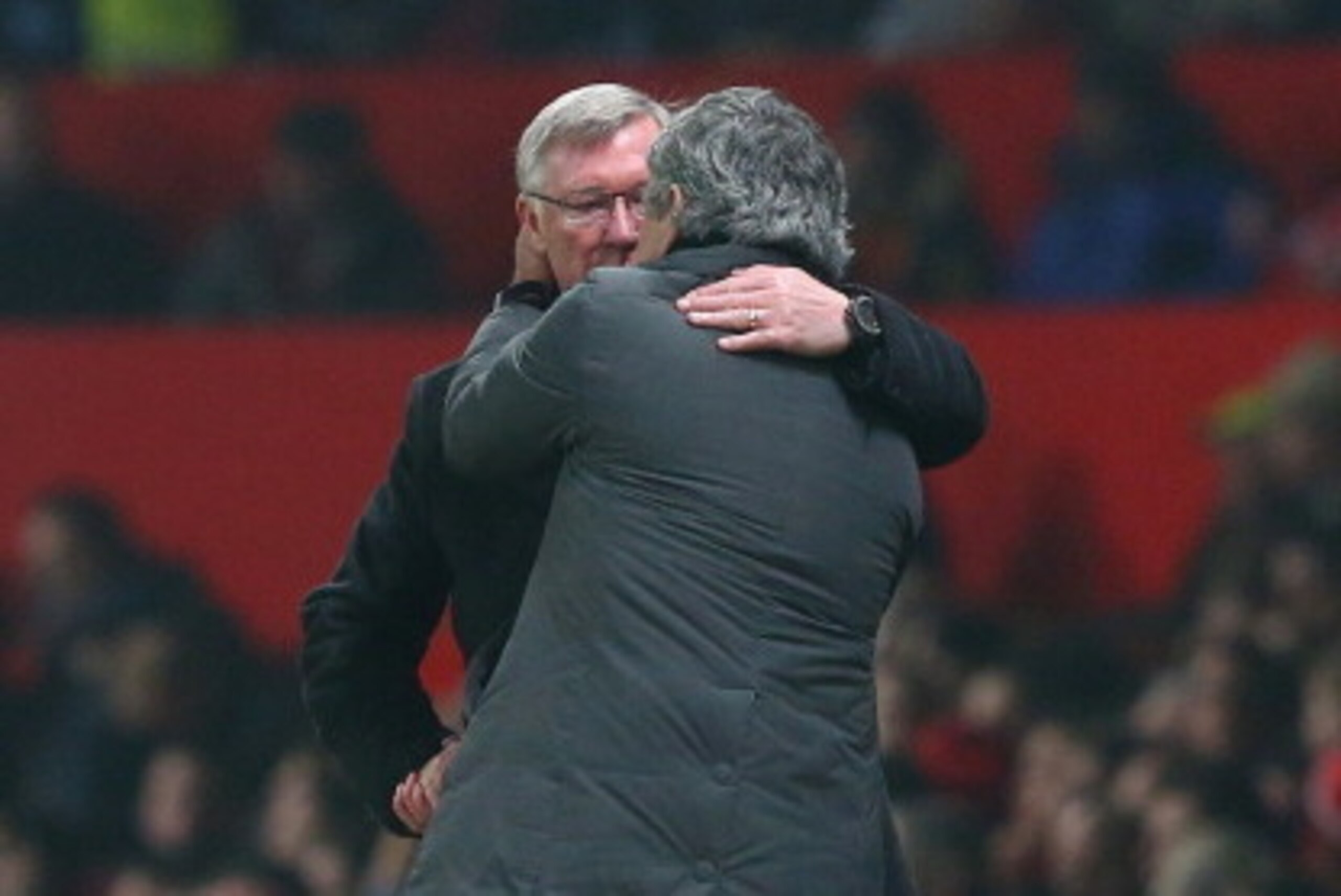 MANCHESTER, ENGLAND - MARCH 05: Real Madrid Manager Jose Mourinho shakes hands with Manchester United Manager Sir Alex Ferguson during the UEFA Champions League Round of 16 Second leg match between Manchester United and Real Madrid at Old Trafford on Mar MANCHESTER, ENGLAND - MARCH 05: Real Madrid Manager Jose Mourinho shakes hands with Manchester United Manager Sir Alex Ferguson during the UEFA Champions League Round of 16 Second leg match between Manchester United and Real Madrid at Old Trafford on Mar