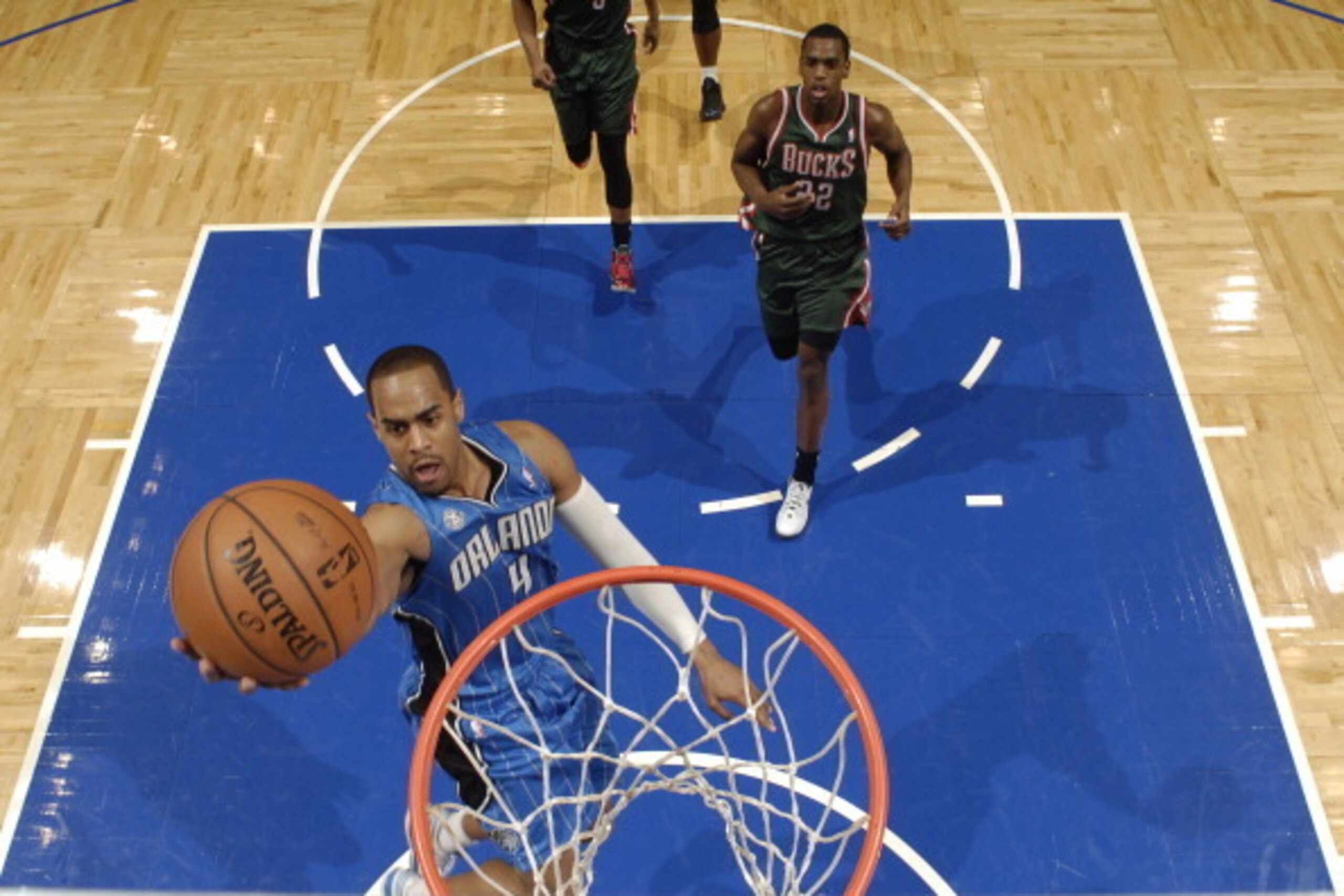 ORLANDO, FL - JANUARY 31:  Arron Afflalo #4 of the Orlando Magic putting up a layup during a game against the Milwaukee Bucks on January 31, 2014 at Amway Center in Orlando, Florida. NOTE TO USER: User expressly acknowledges and agrees that, by downloadin