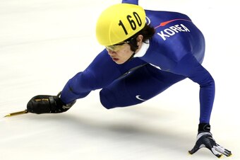 KOBE, JAPAN - OCTOBER 28:  Ahn Hyun-Soo of South Korea skates in the Men's 1000 Metres Final during the ISU World Cup Short Track at the Port Island Sports Center on October 28, 2007, in Kobe, Hyogo Prefecture, Japan.  (Photo by Koichi Kamoshida/Getty Ima