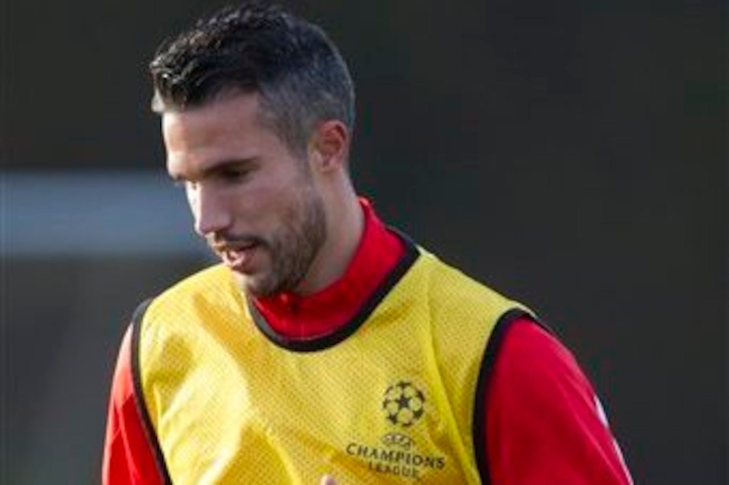 Robin van Persie is said to be interested in returning to Arsenal.