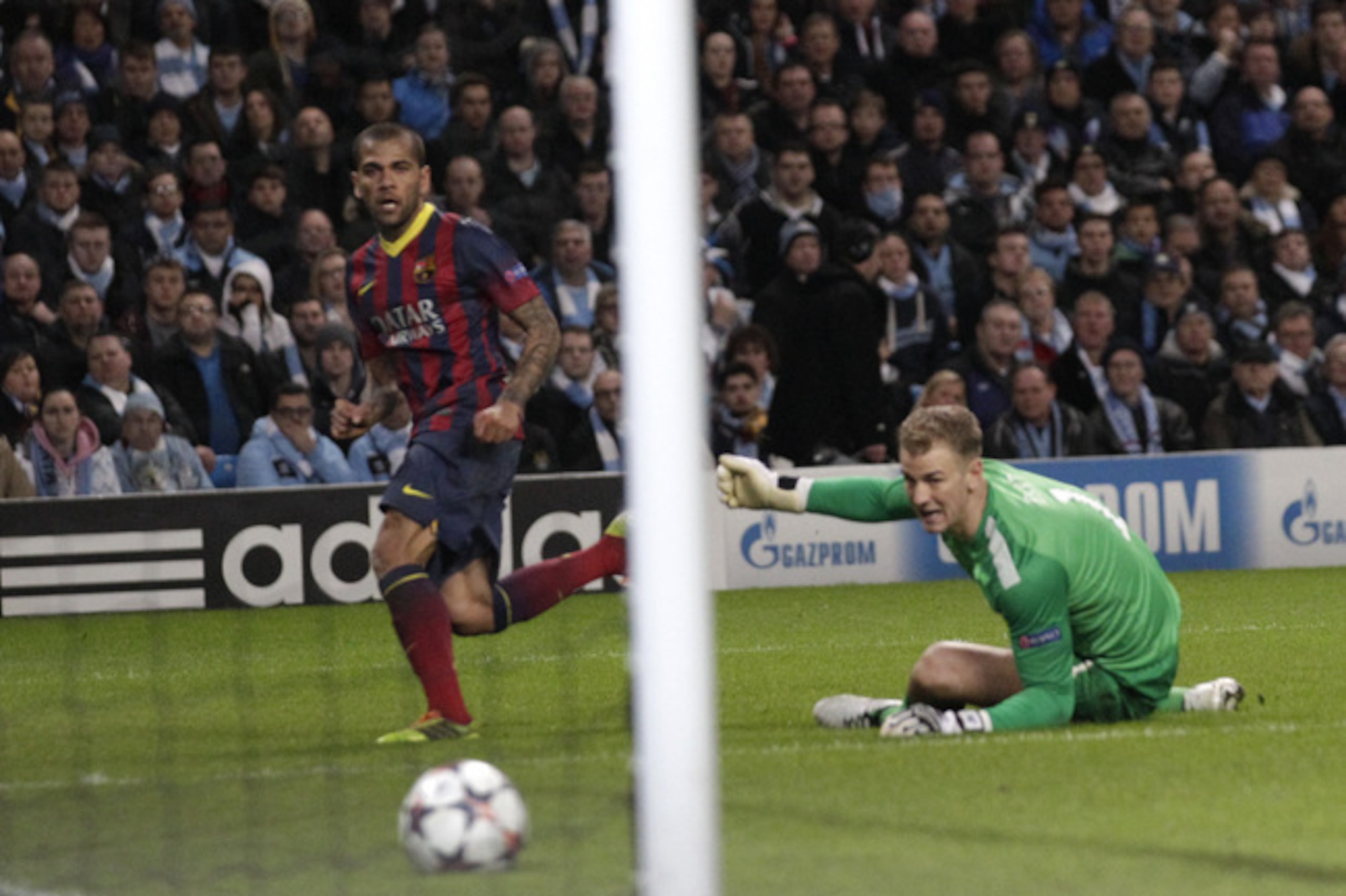 Cule as you like: Alves put the Blaugrana two up.