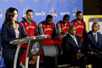 METAIRIE, LA - NOVEMBER 15:  Tyreke Evans #1, Jrue Holiday #11, Ryan Anderson #33, Anthony Davis #23, Monty Williams and Eric Gordon #10 of the New Orleans Pelicans attends an All-Star lineup to unveil the official NBA All-Star Ballot 2014 presented by Sp