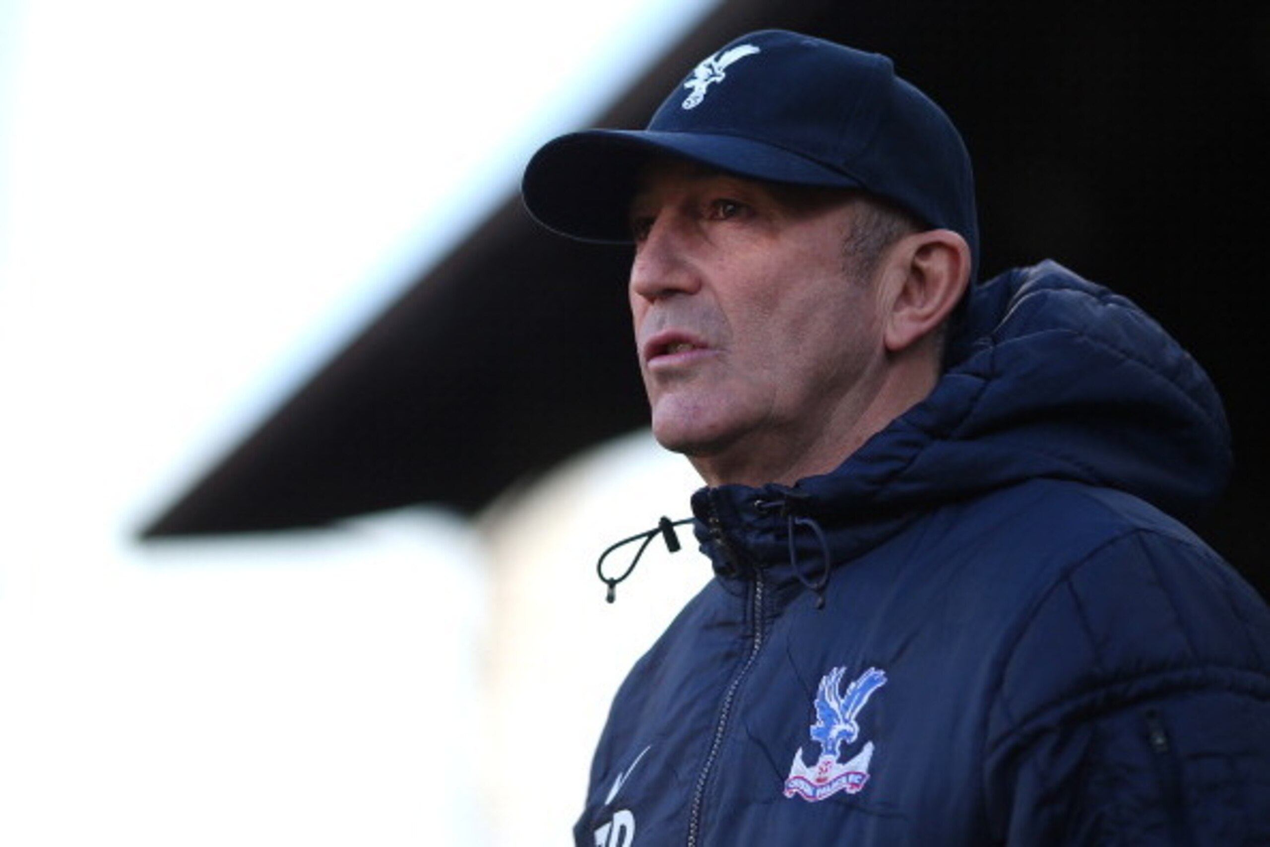 LONDON, ENGLAND - FEBUARY 08: Palace manager Tony Pulis looks on during the Barclays Premier League match between Crystal Palace and West Bromwich Albion at Selhurst Park on Febuary 08, 2014 in London, England. (Photo by Charlie Crowhurst/Getty Images)