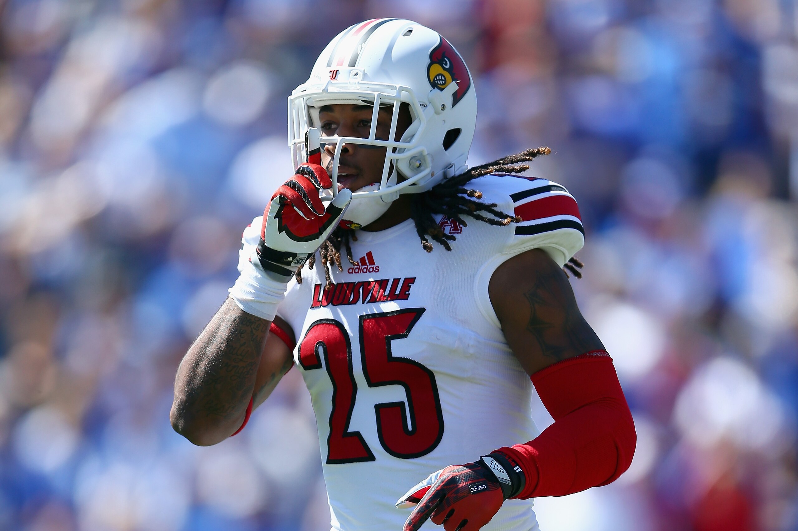 LEXINGTON, KY - SEPTEMBER 14:  Calvin Pryor #25 of the Louisville Cardinals celebrates during the game against the Kentucky Wildcats at Commonwealth Stadium on September 14, 2013 in Lexington, Kentucky.  (Photo by Andy Lyons/Getty Images)