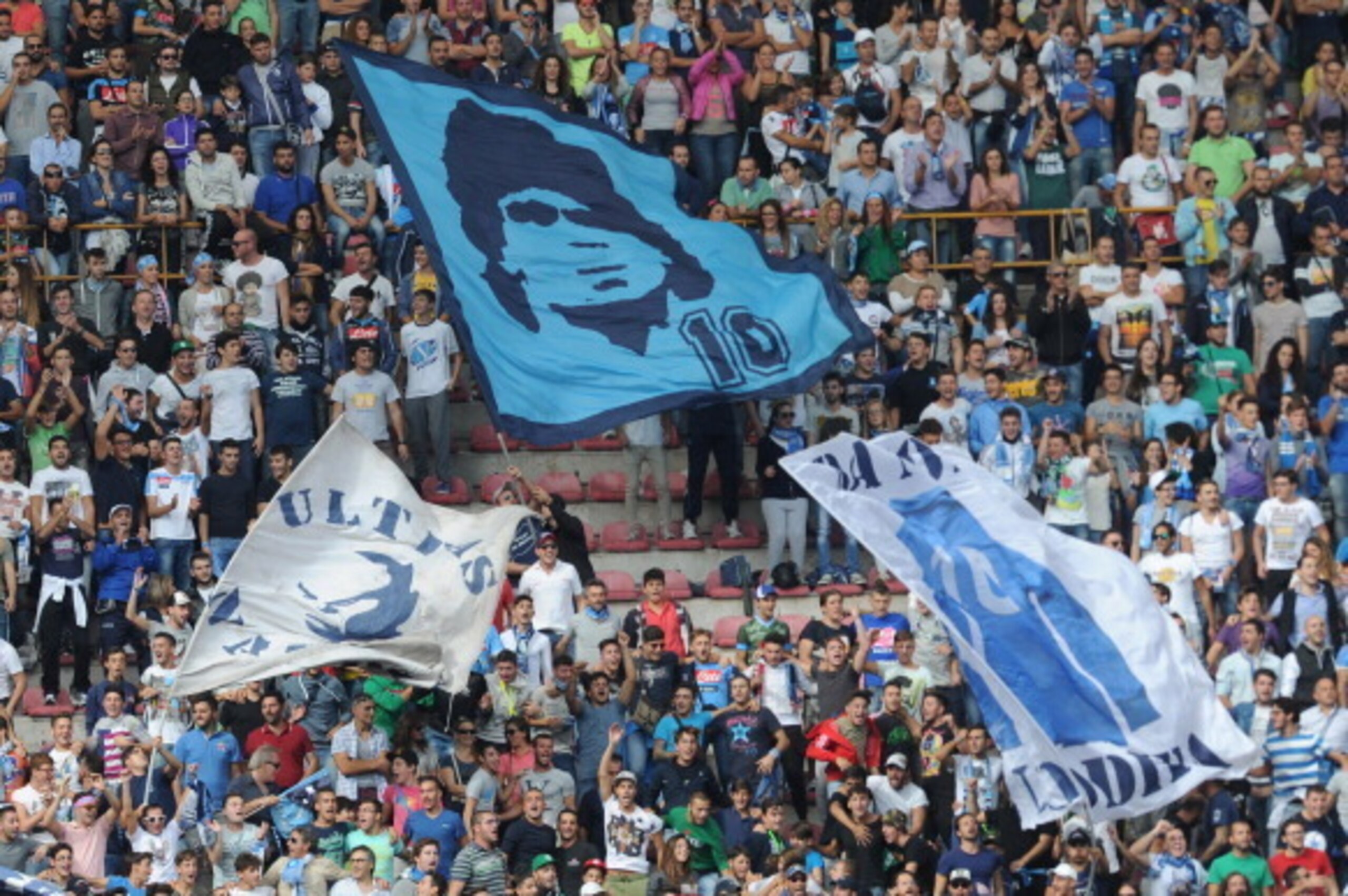 NAPLES, ITALY - OCTOBER 06:  The fans of Napoli during the Serie A match between SSC Napoli and AS Livorno Calcio at Stadio San Paolo on October 6, 2013 in Naples, Italy.  (Photo by Giuseppe Bellini/Getty Images)