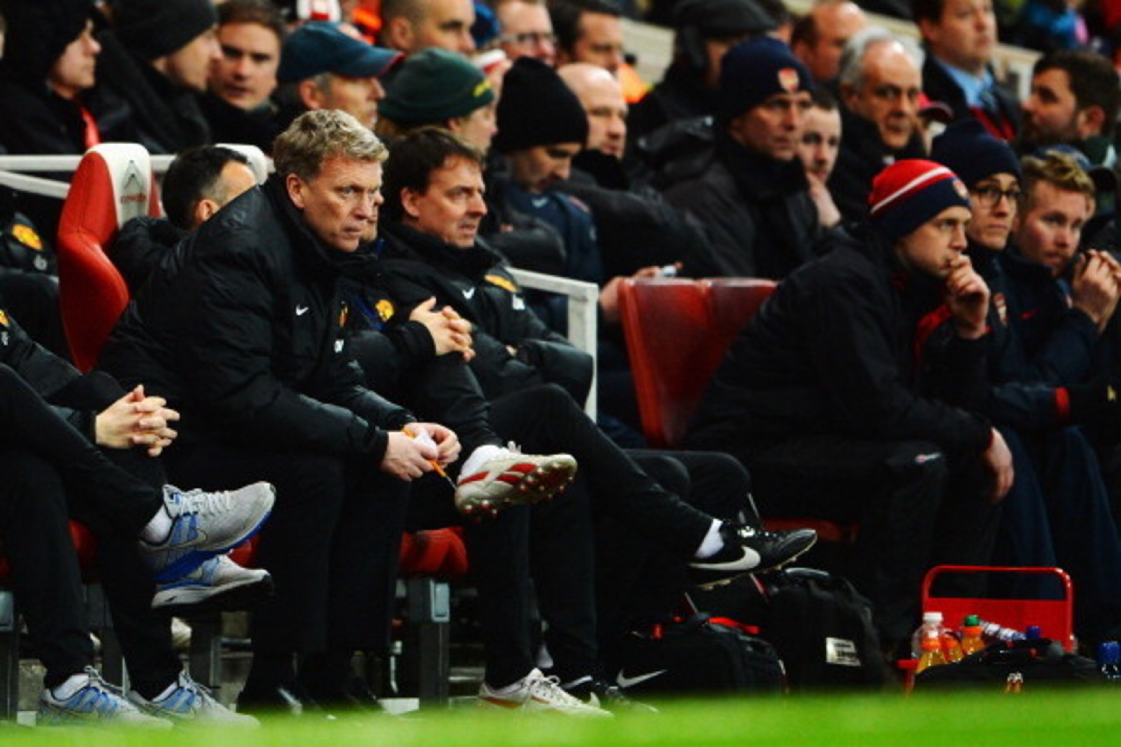 LONDON, ENGLAND - FEBRUARY 12:  Manchester United manager David Moyes watches from the touchline during the Barclays Premier League match between Arsenal and Manchester United at the Emirates Stadium on February 12, 2014 in London, England.  (Photo by Mic