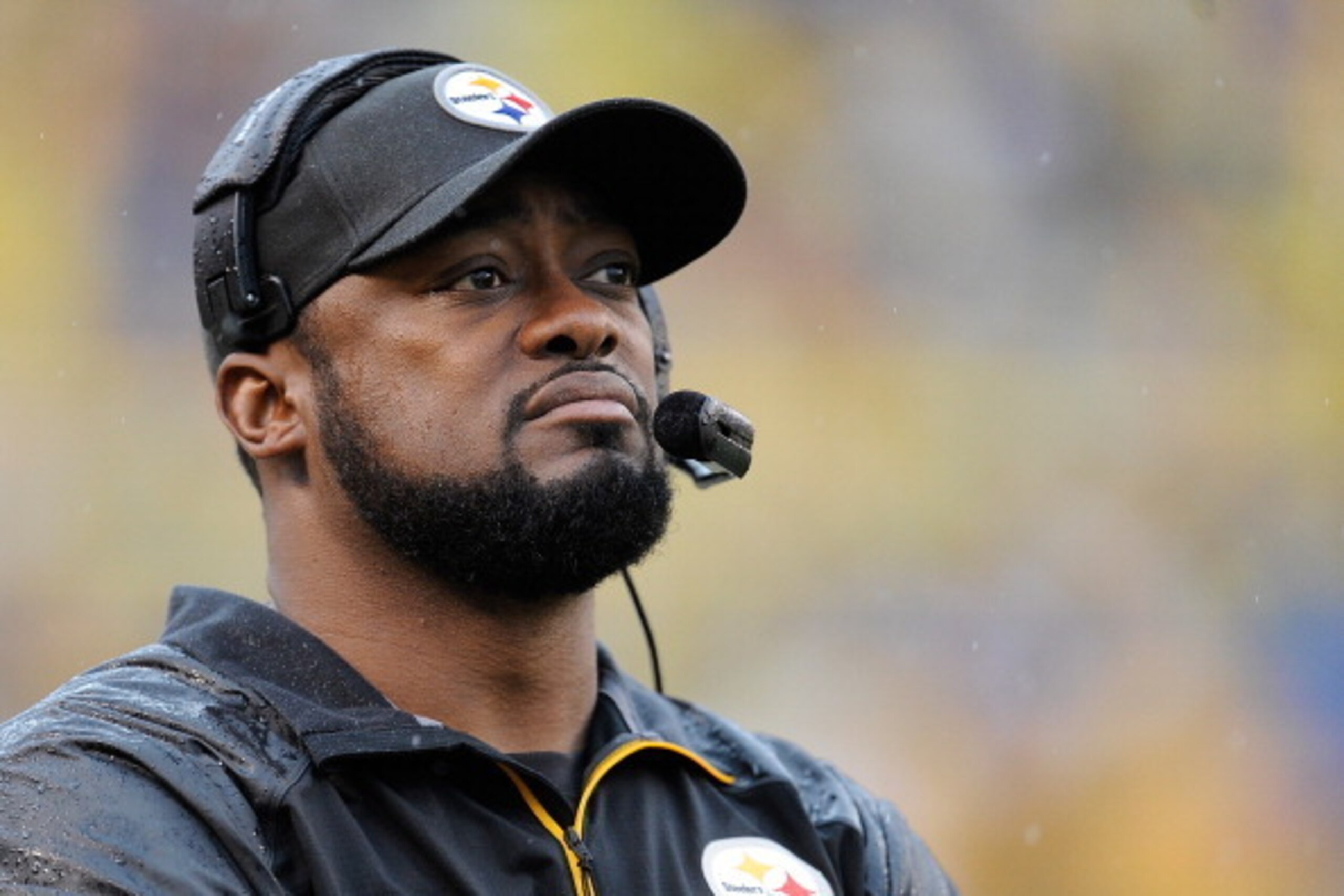 PITTSBURGH, PA - NOVEMBER 17 :  Head Coach Mike Tomlin of the Pittsburgh Steelers looks on during the game against the Detroit Lions on November 17, 2013 at Heinz Field in Pittsburgh, Pennsylvania.  (Photo by Joe Sargent/Getty Images)