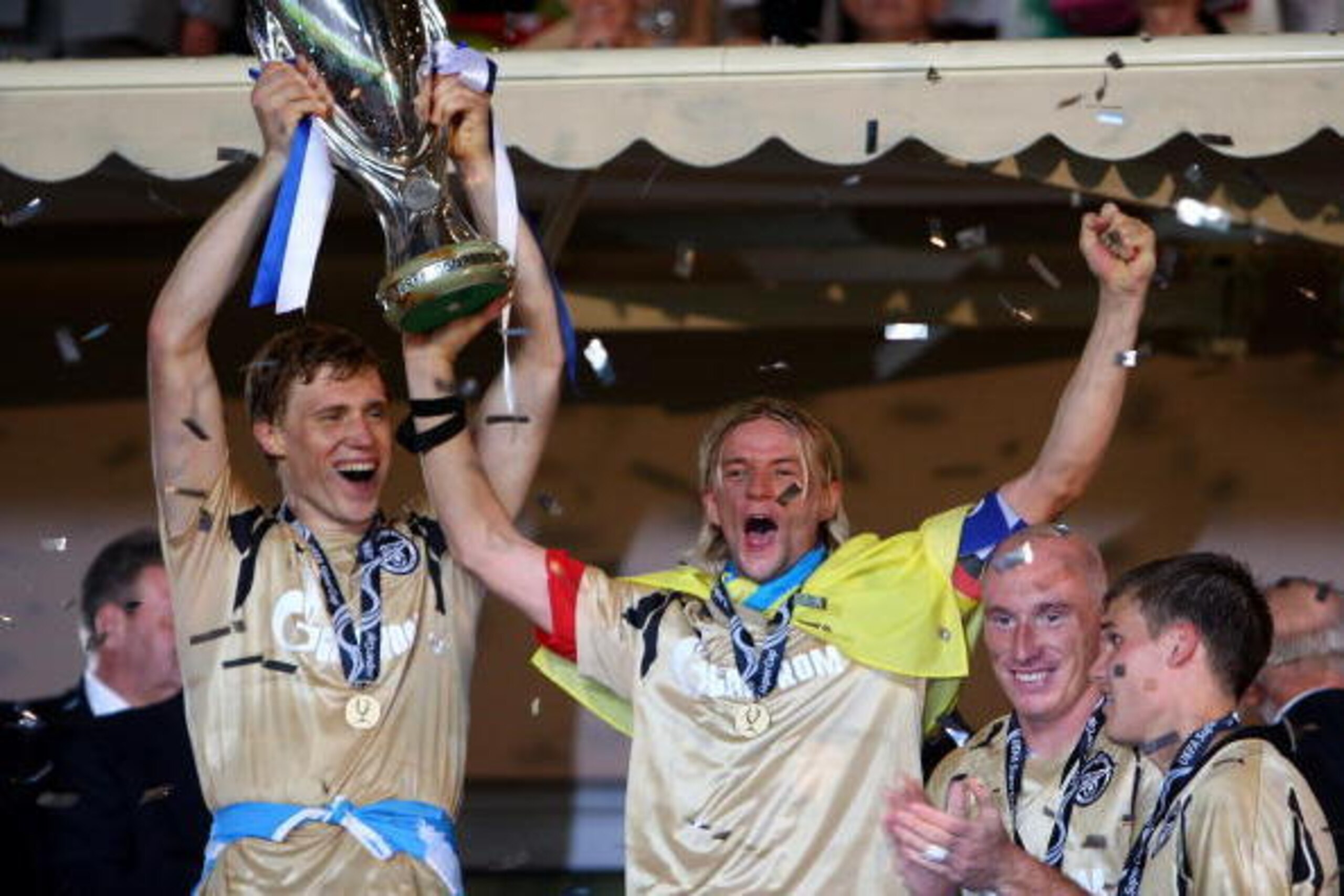 MONTE CARLO, MONACO - AUGUST 29:  Anatoily Tymoshchuk of Zenit St.Petersburg holds aloft the tropy after wiinning the UEFA Super Cup between Manchester United and Zenit St.Petersburg at the Stade Louis II on August 29, 2008 in Monte Carlo, Monaco.  (Photo