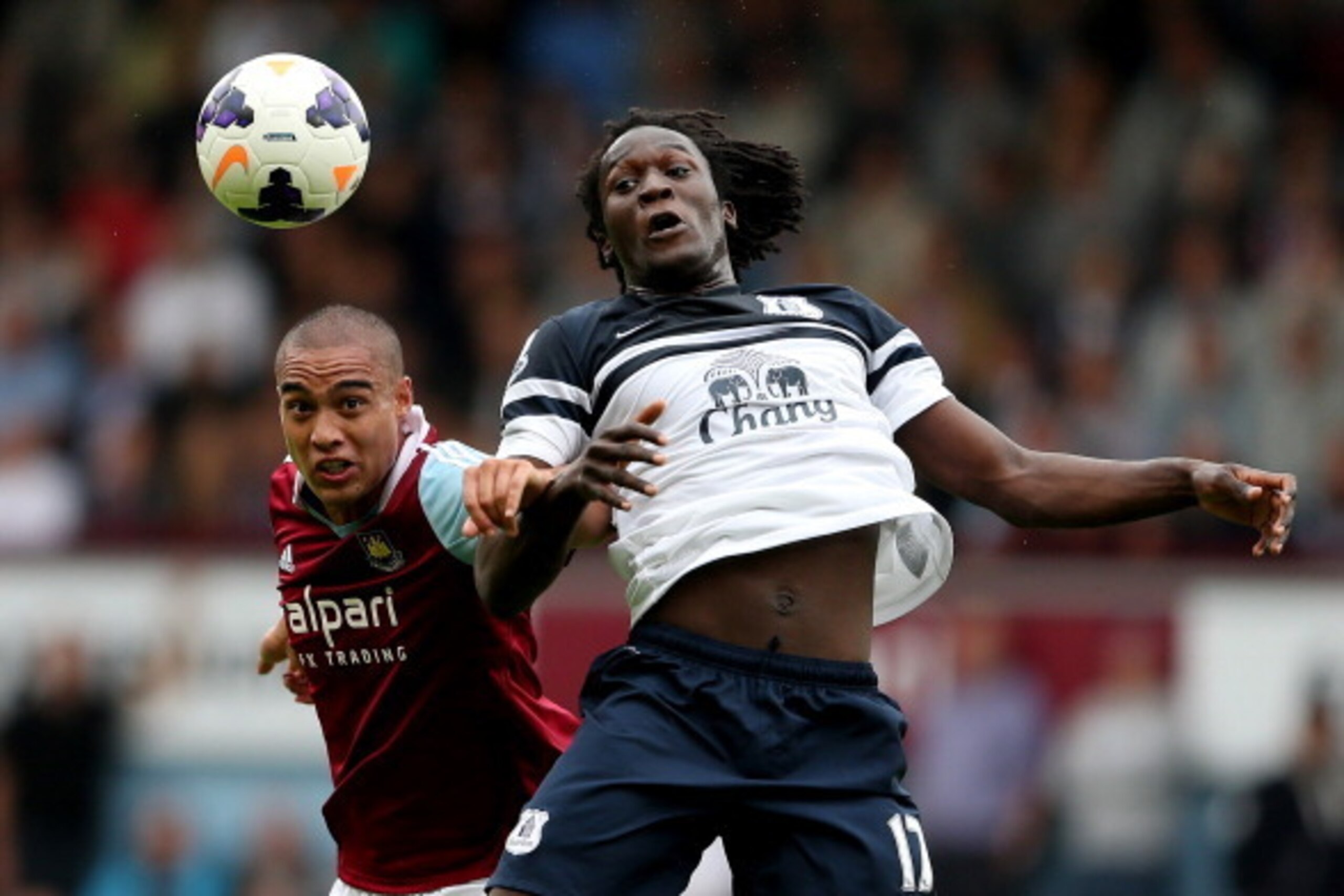 LONDON, ENGLAND - SEPTEMBER 21: Romelu Lukaku of Everton (R) challenges Winston Reid of West Ham during the Barclays Premier League match between West Ham United and Everton at the Boleyn Ground on September 21, 2013 in London, England. (Photo by Ian Walt LONDON, ENGLAND - SEPTEMBER 21: Romelu Lukaku of Everton (R) challenges Winston Reid of West Ham during the Barclays Premier League match between West Ham United and Everton at the Boleyn Ground on September 21, 2013 in London, England. (Photo by Ian Walt