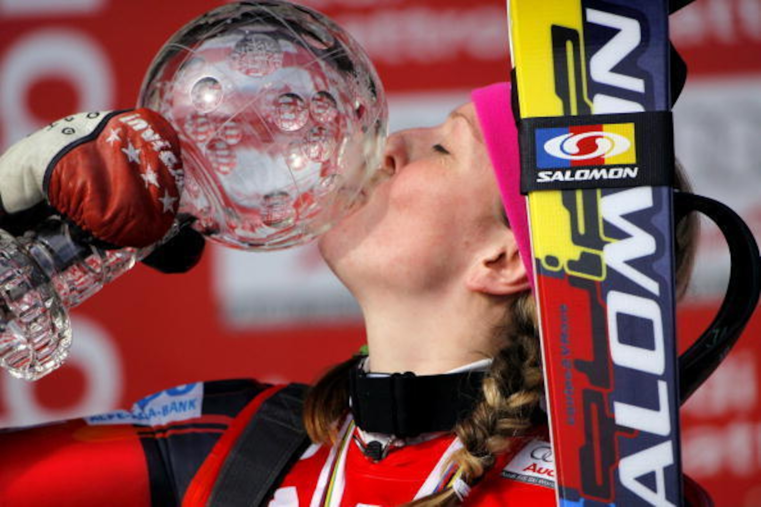 AARE, SWEDEN - MARCH 17: (FRANCE OUT)  Janica Kostelic of Croatia kisses her trophy after competing in the FIS Sking World Cup Finals - women's slalom on March 17, 2006 in Aare, Sweden. Kostelic placed first.  (Photo by Agence Zoom/Getty Images)