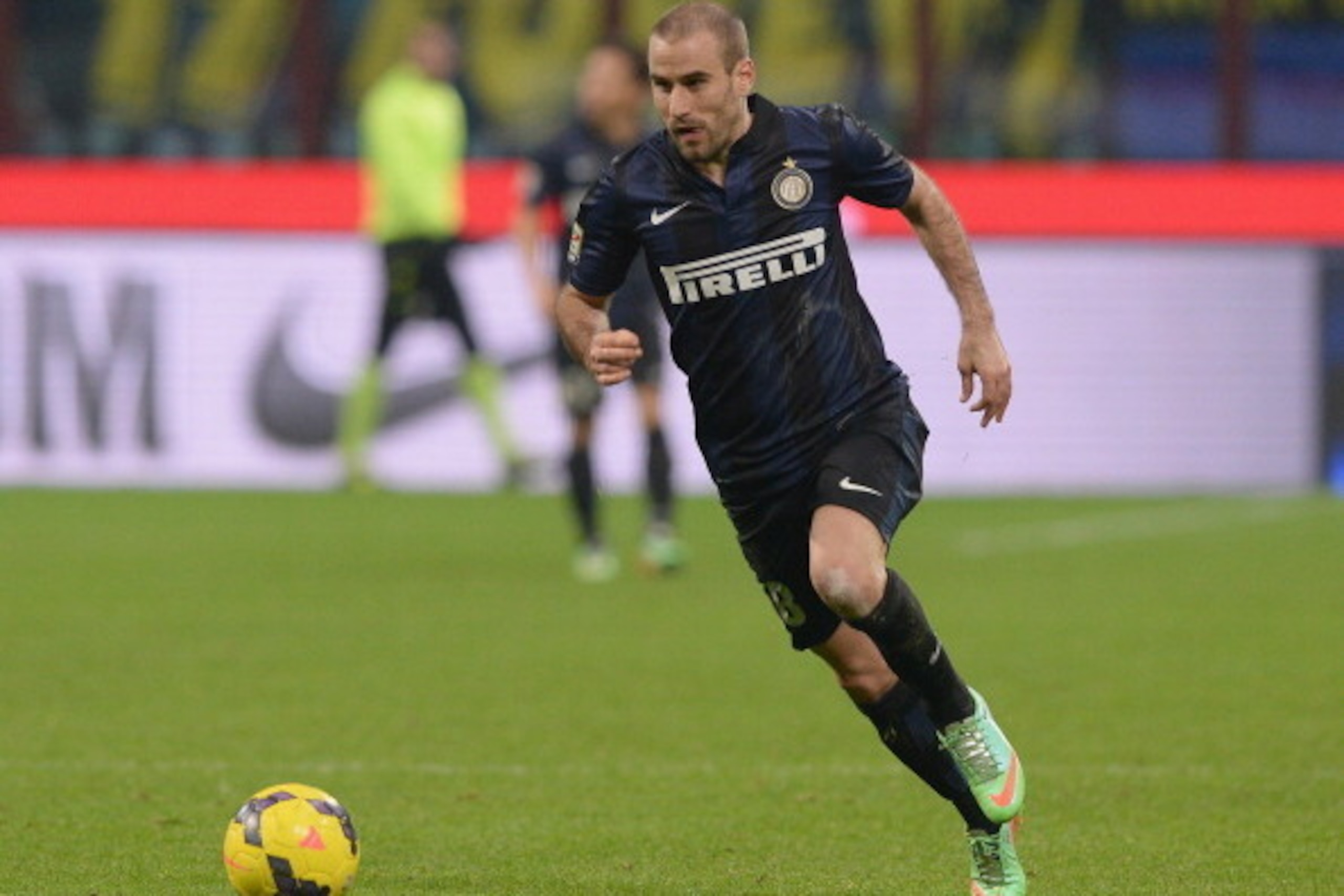 MILAN, ITALY - FEBRUARY 09:  Rodrigo Palacio of FC Inter Milan in action during the Serie A match between FC Internazionale Milano and US Sassuolo Calcio at San Siro Stadium on February 9, 2014 in Milan, Italy.  (Photo by Claudio Villa/Getty Images)