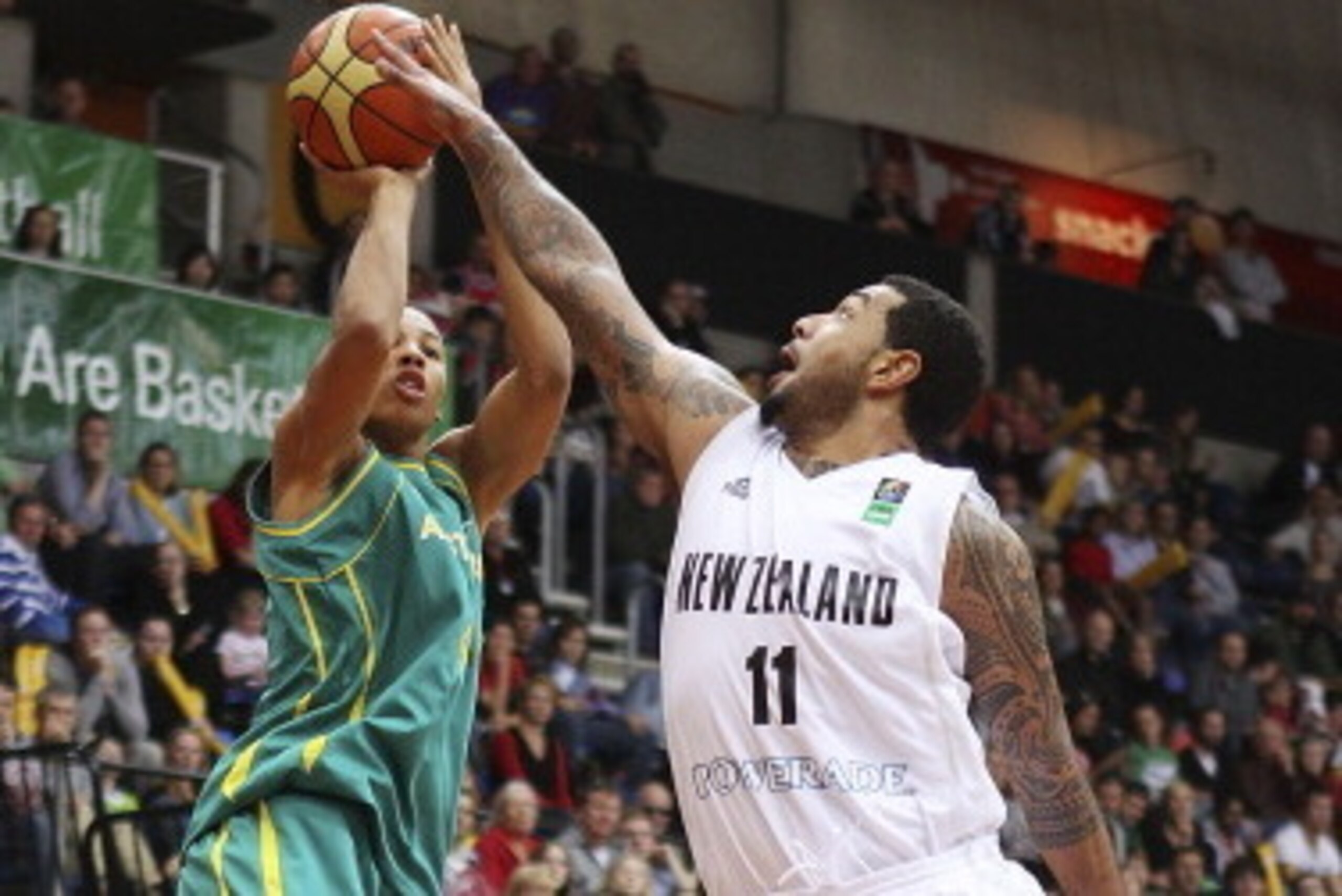 CANBERRA, AUSTRALIA - AUGUST 18:  Dante Exum of the Boomers takes a shot during the Men's FIBA Oceania Championship match between the Australian Boomers and the New Zealand Tall Blacks at AIS on August 18, 2013 in Canberra, Australia.  (Photo by Stefan Po