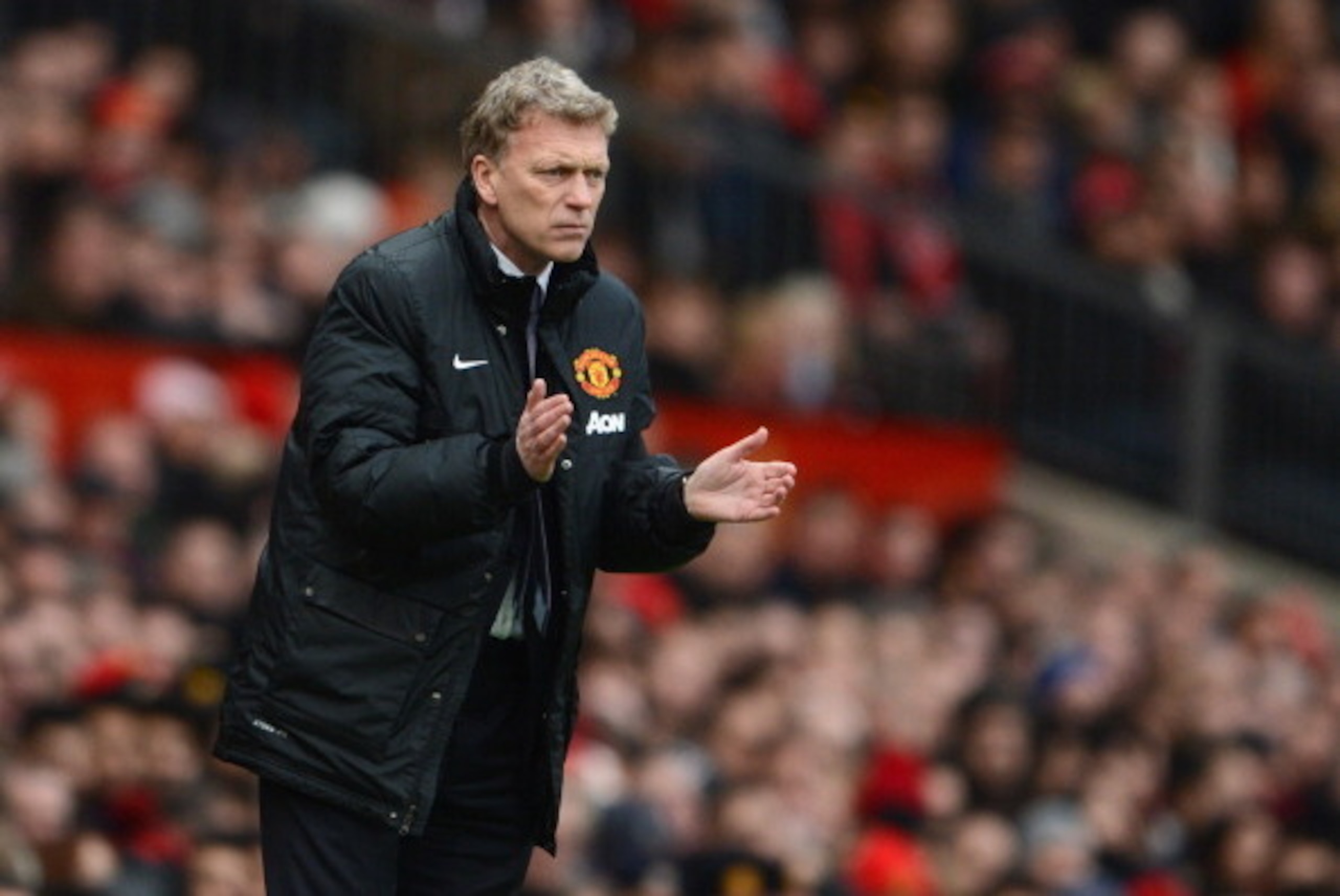 MANCHESTER, ENGLAND - FEBRUARY 09:  Manchester United Manager David Moyes reacts during the Barclays Premier League match between Manchester United and Fulham at Old Trafford on February 9, 2014 in Manchester, England.  (Photo by Michael Regan/Getty Image