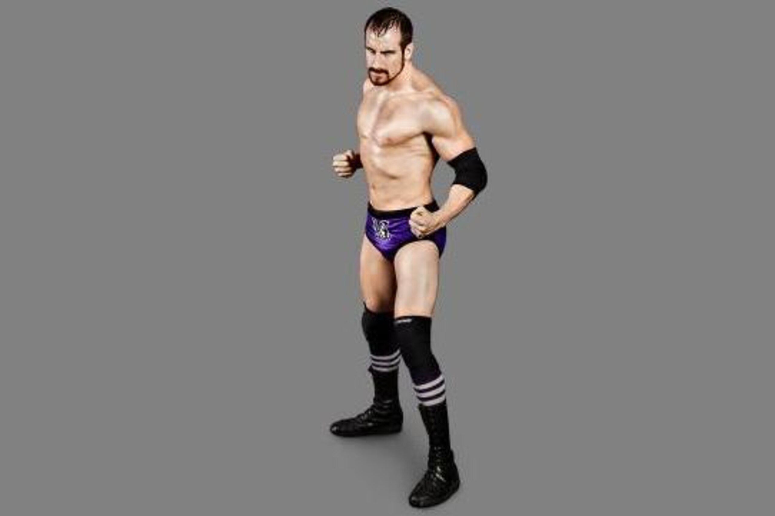 English doesn't look like a typical Superstar.