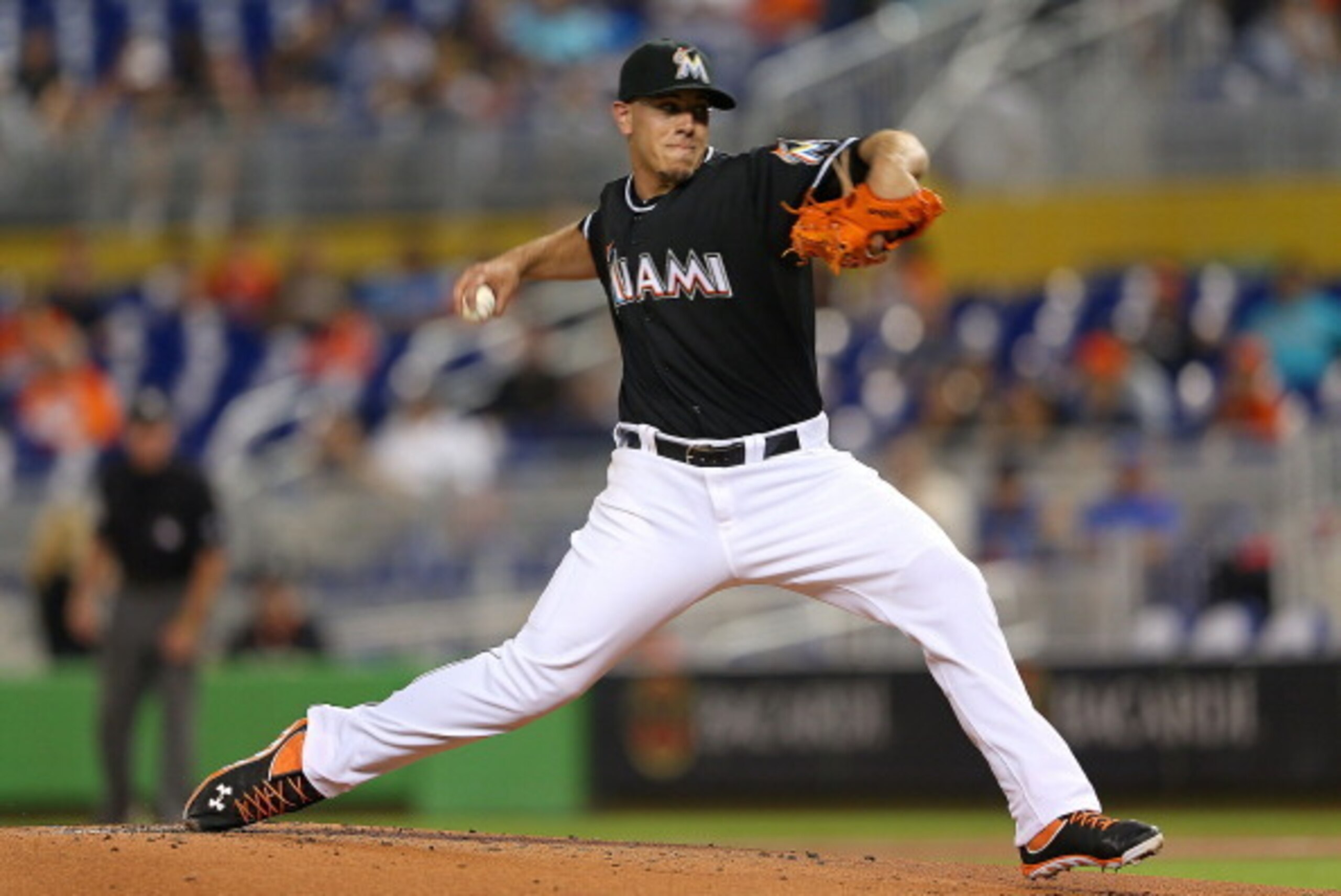 MIAMI, FL - SEPTEMBER 06:  Jose Fernandez #16 of the Miami Marlins pitches during a game against the Washington Nationals at Marlins Park on September 6, 2013 in Miami, Florida.  (Photo by Mike Ehrmann/Getty Images)