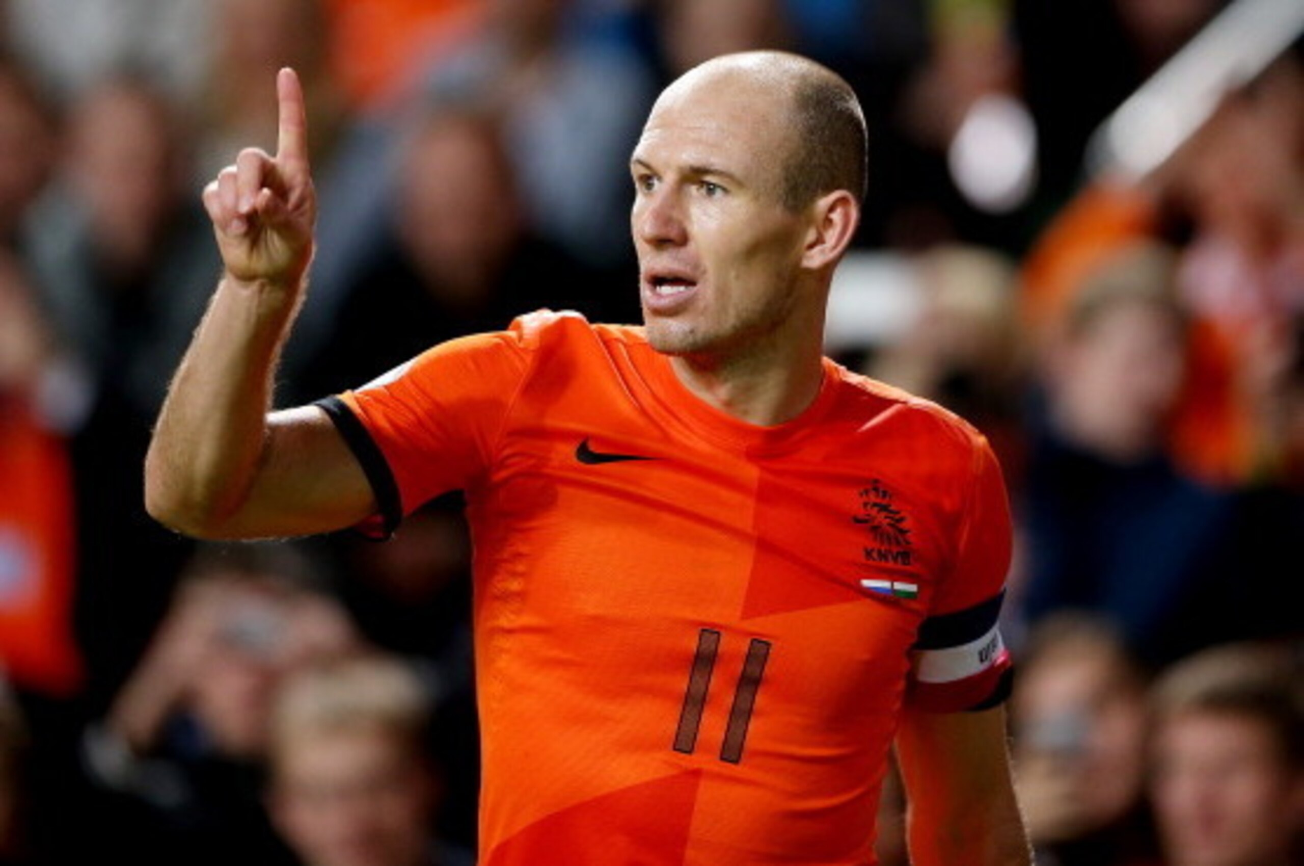 AMSTERDAM, NETHERLANDS - OCTOBER 11:  Arjen Robben of Holland during the FIFA 2014 World Cup Qualifing match between Holland and Hungary at Amsterdam Arena on October 11, 2013 in Amsterdam, Netherlands.  (Photo by Scott Heavey/Getty Images)