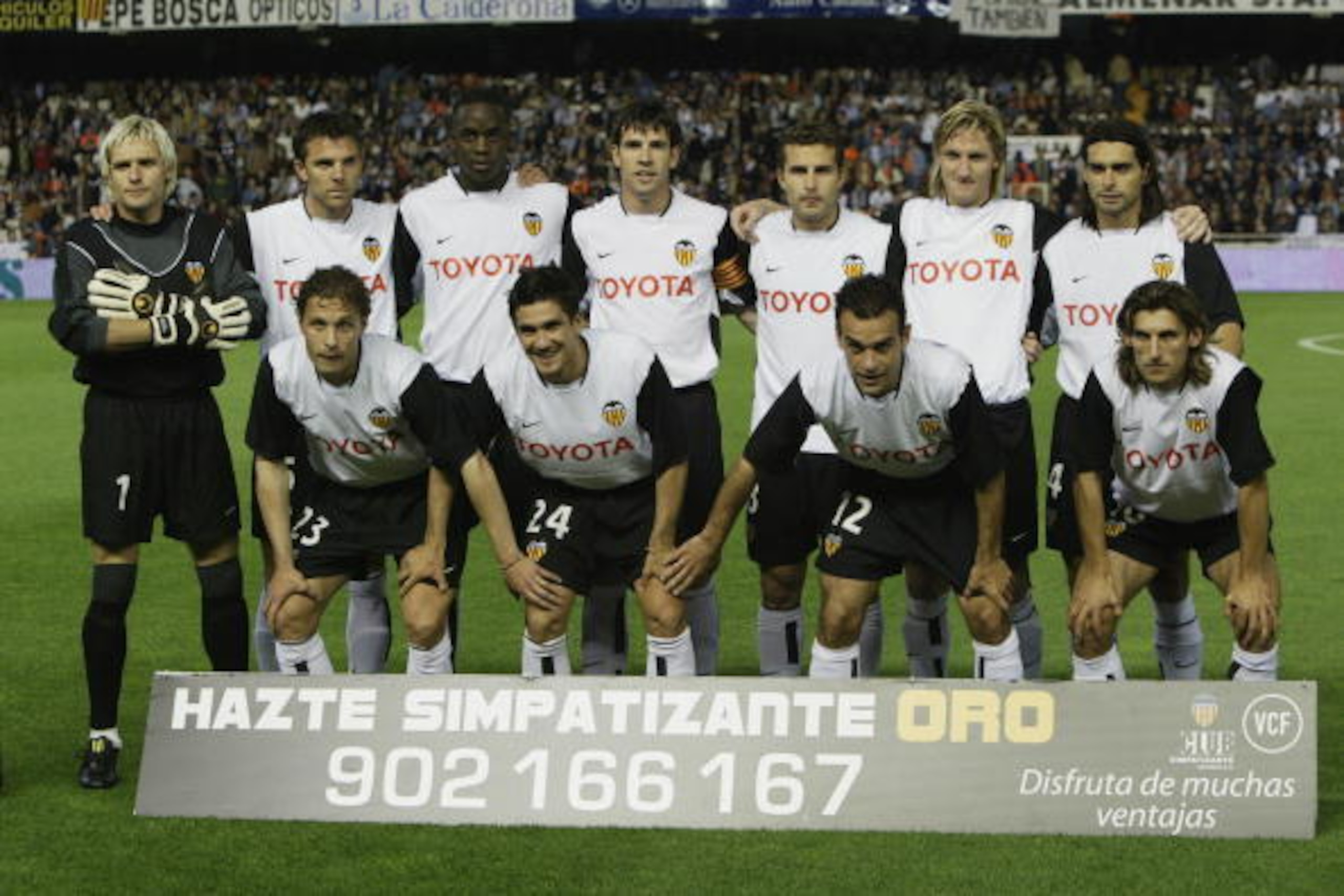 VALENCIA, SPAIN - MAY 6:  Valencia team group taken before the UEFA Cup Semi Final Second Leg match between Valencia and Villarreal at  the Mestella Stadium on May 6, 2004 in Valencia, Spain.  (Photo by Clive Brunskill/Getty Images)