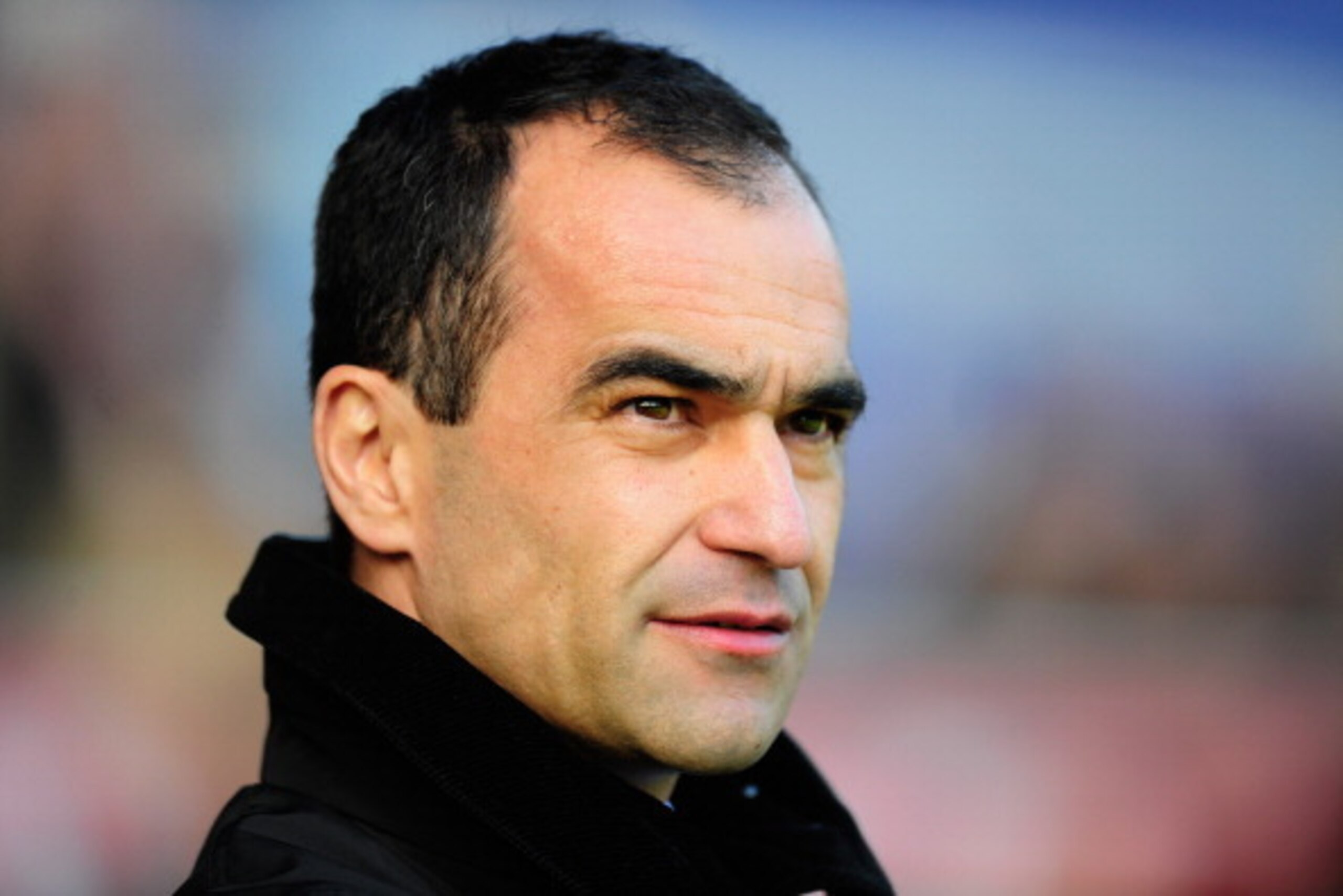 LIVERPOOL, ENGLAND - FEBRUARY 16:  Everton manager Roberto Martinez looks on before the FA Cup Fifth Round match between Everton and Swansea City at Goodison Park on February 16, 2014 in Liverpool, England.  (Photo by Stu Forster/Getty Images)
