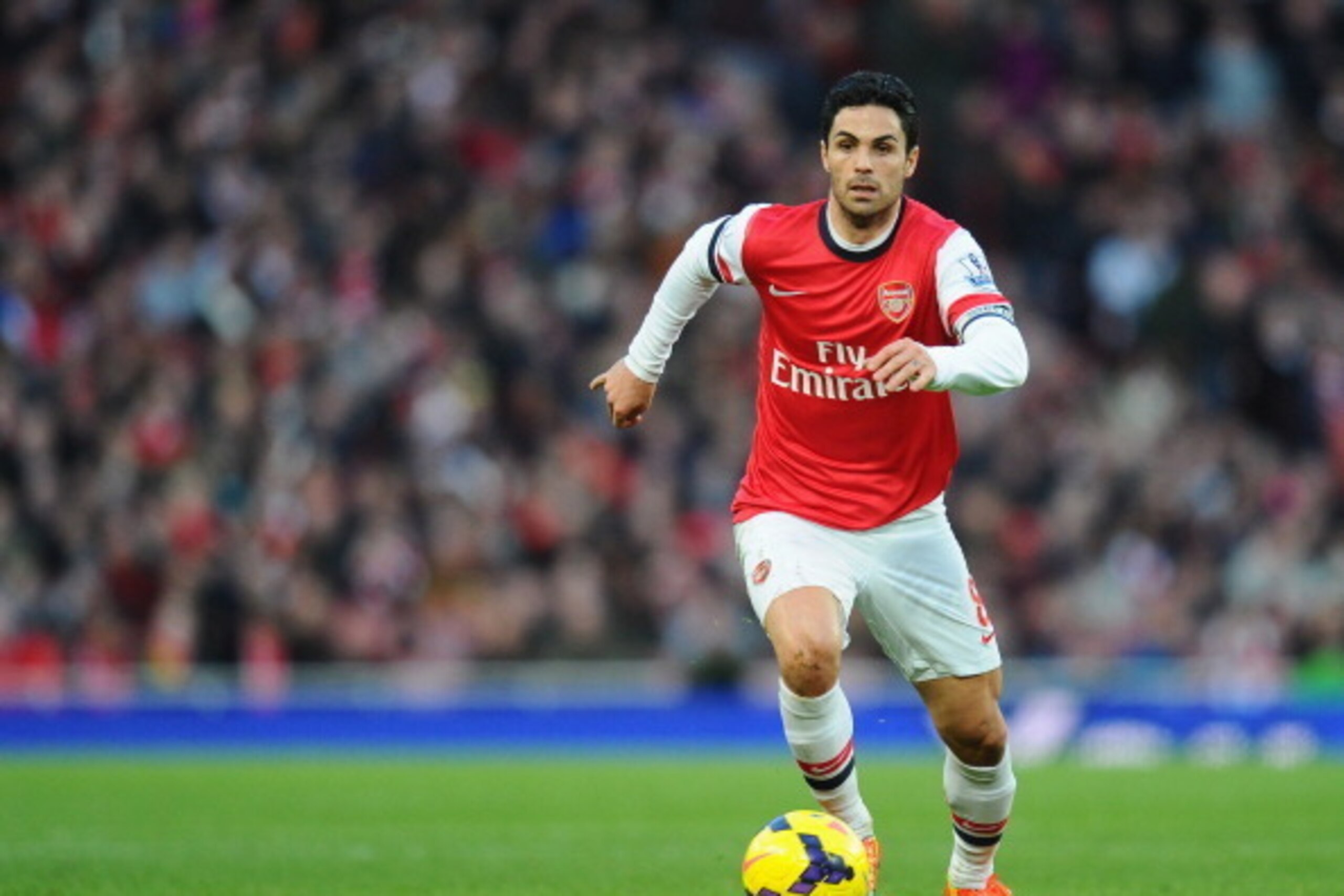 LONDON, ENGLAND - FEBRUARY 02: Mikel Arteta of Arsenal in action during the Barclays Premier League match between Arsenal and Crystal Palace at Emirates Stadium on February 2, 2014 in London, England. (Photo by Mike Hewitt/Getty Images) LONDON, ENGLAND - FEBRUARY 02: Mikel Arteta of Arsenal in action during the Barclays Premier League match between Arsenal and Crystal Palace at Emirates Stadium on February 2, 2014 in London, England. (Photo by Mike Hewitt/Getty Images)
