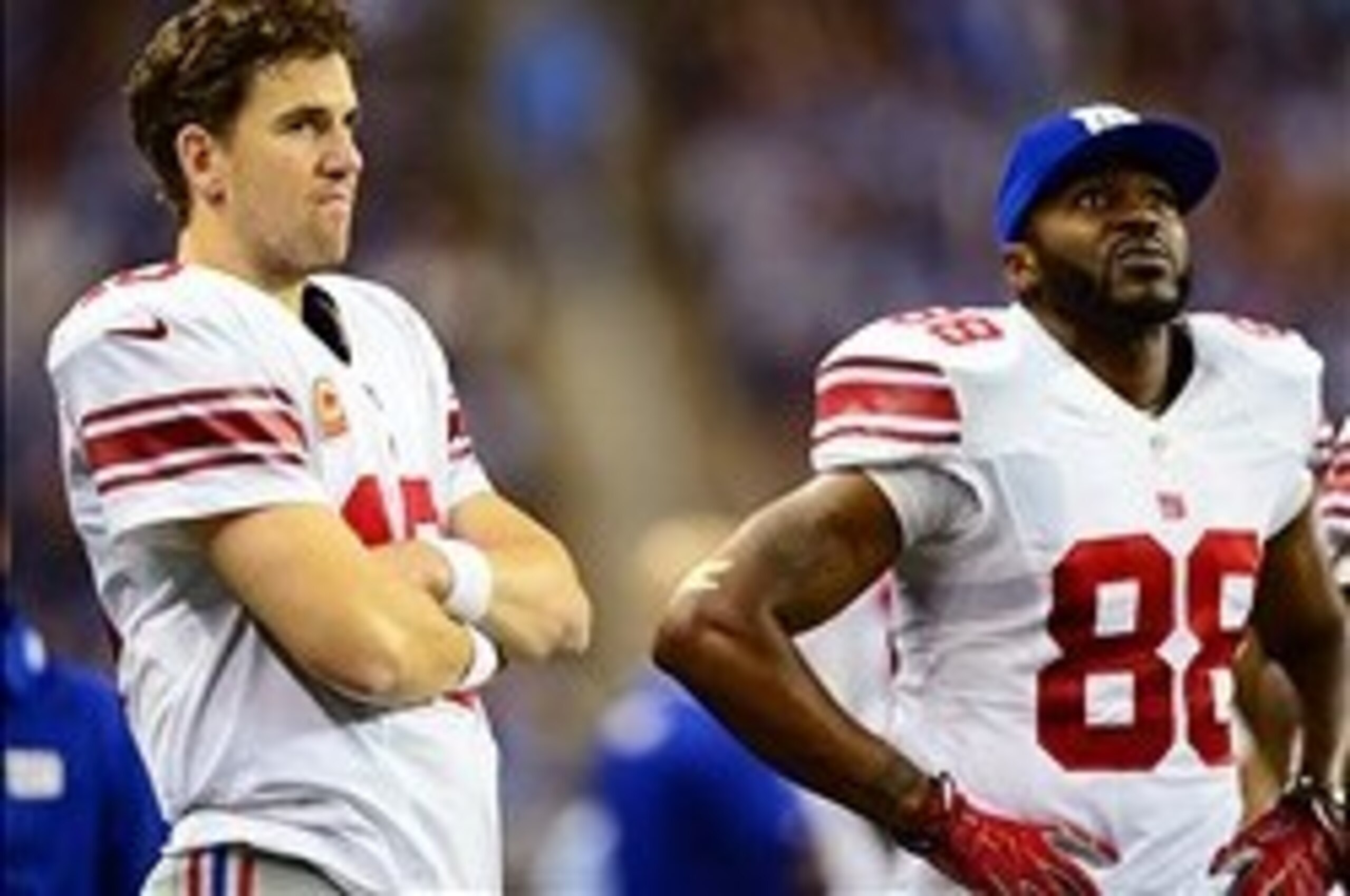 Dec 22, 2013; Detroit, MI, USA; New York Giants quarterback Eli Manning (10) and  wide receiver Hakeem Nicks (88) on the sidelines during the fourth quarter against the Detroit Lions at Ford Field. Mandatory Credit: Andrew Weber-USA TODAY Sports