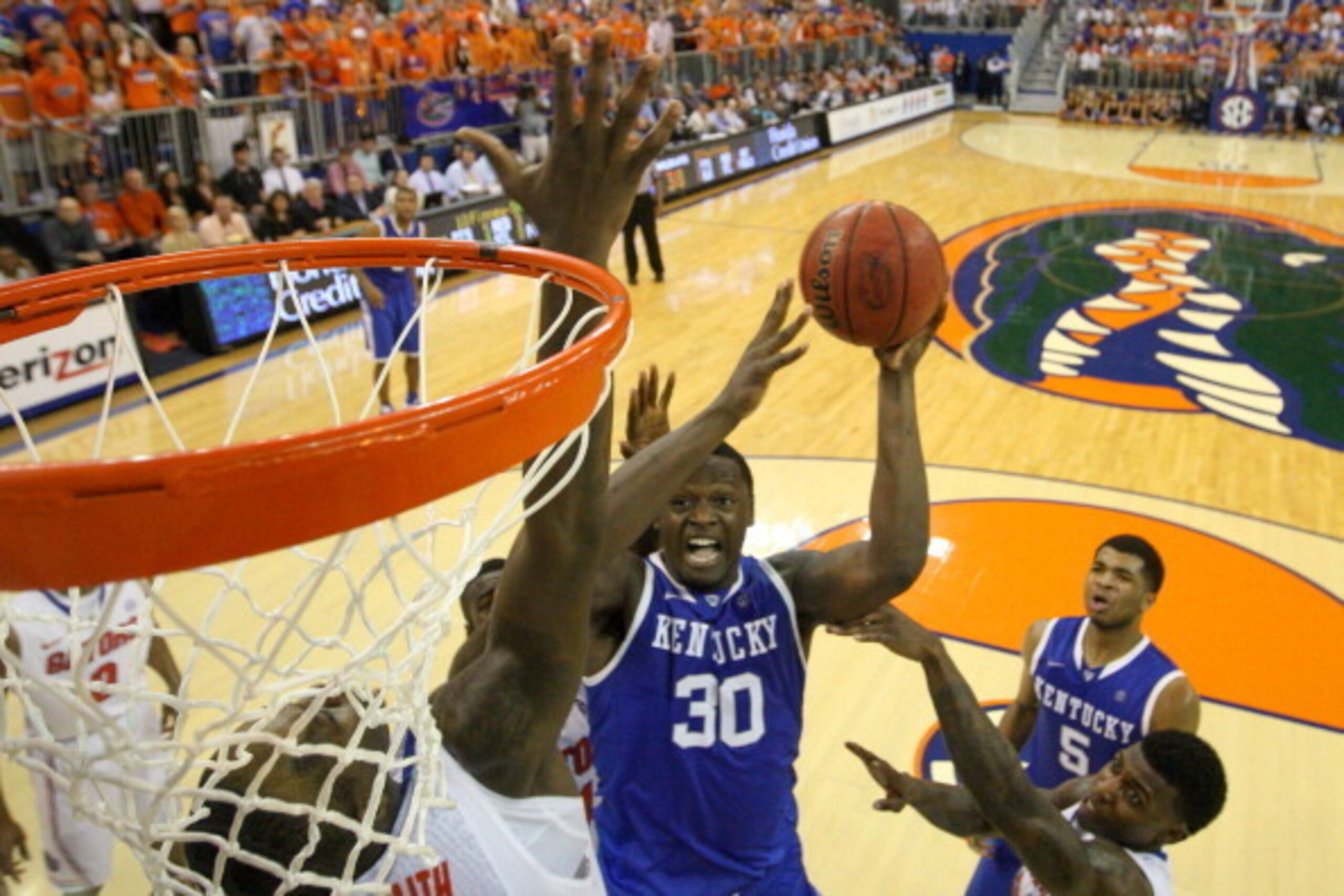 GAINESVILLE, FL - MARCH 08: Julius Randle #30 of the Kentucky Wildcats shoots the ball during the game against the Florida Gators at the Stephen C. O'Connell Center on March 8, 2014 in Gainesville, Florida. (Photo by Rob Foldy/Getty Images) GAINESVILLE, FL - MARCH 08: Julius Randle #30 of the Kentucky Wildcats shoots the ball during the game against the Florida Gators at the Stephen C. O'Connell Center on March 8, 2014 in Gainesville, Florida. (Photo by Rob Foldy/Getty Images)
