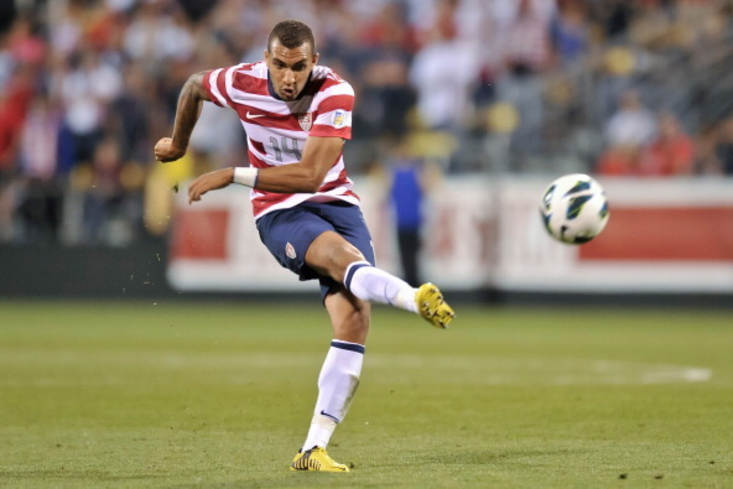 COLUMBUS, OH - SEPTEMBER 11:  Danny Williams #14 of the U.S. National Team controls the ball against Jamaica on September 11, 2012 at Crew Stadium in Columbus, Ohio.  (Photo by Jamie Sabau/Getty Images)
