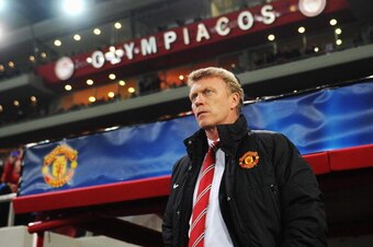 PIRAEUS, GREECE - FEBRUARY 25: Manchester United manager David Moyes looks on before the UEFA Champions League Round of 16 first leg match between Olympiacos FC and Manchester United at Karaiskakis Stadium on February 25, 2014 in Piraeus, Greece. (Photo PIRAEUS, GREECE - FEBRUARY 25: Manchester United manager David Moyes looks on before the UEFA Champions League Round of 16 first leg match between Olympiacos FC and Manchester United at Karaiskakis Stadium on February 25, 2014 in Piraeus, Greece. (Photo