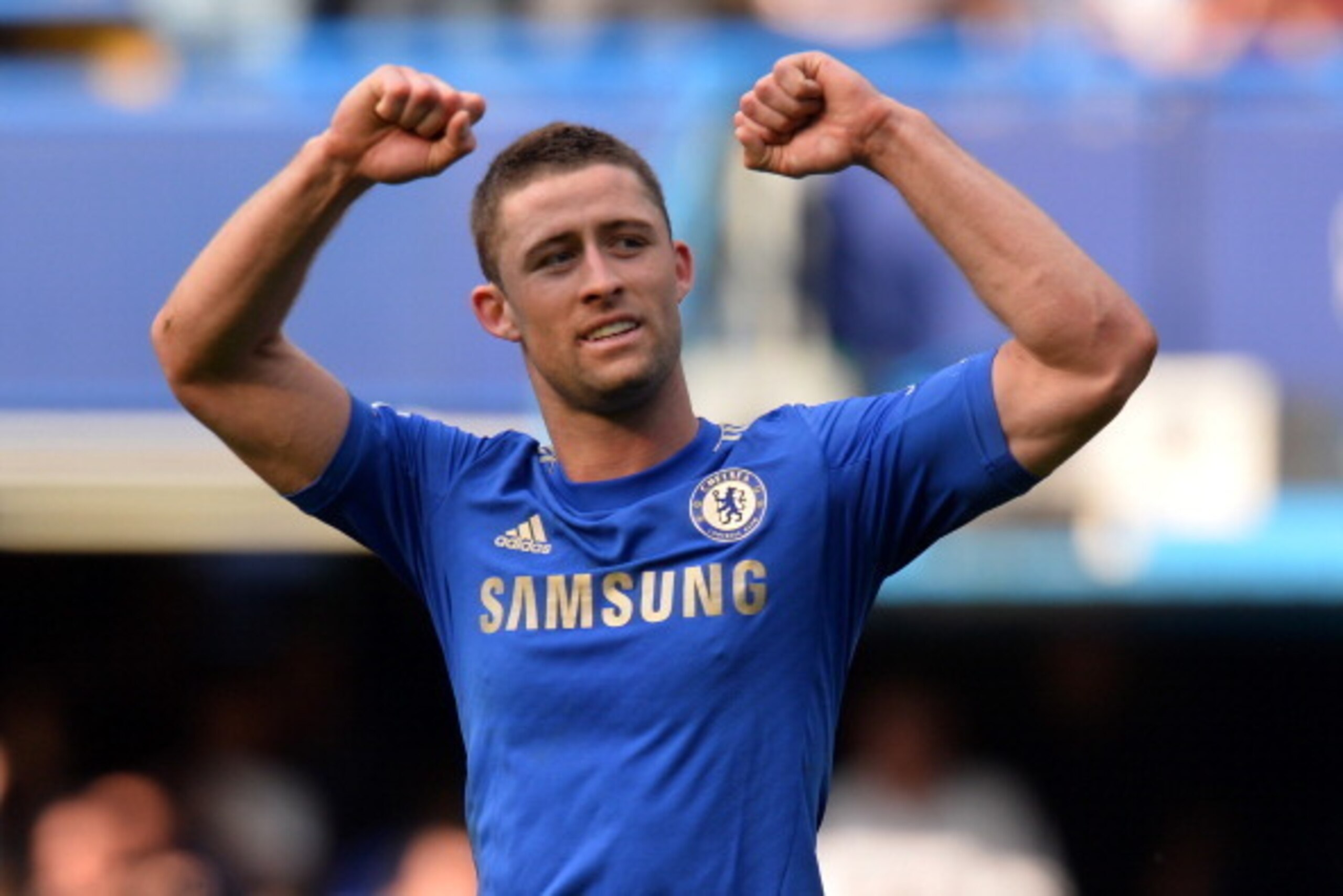 LONDON, ENGLAND - MAY 19:  Gary Cahill of Chelsea celebrates victory at the final whistle during the Barclays Premier League match between Chelsea and Everton at Stamford Bridge on May 19, 2013 in London, England.  (Photo by Mike Hewitt/Getty Images)