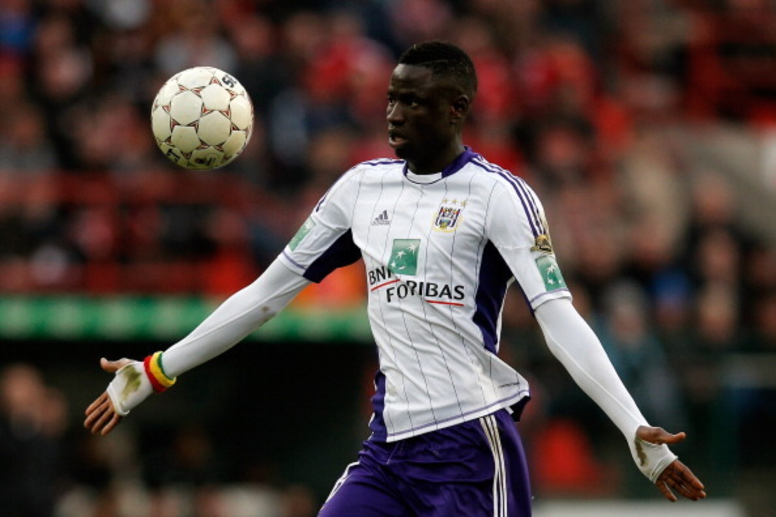LIEGE, BELGIUM - APRIL 06:  Cheikhou Kouyate of Anderlecht in action during the Jupiler League match between Royal Standard de Liege and RSC Anderlecht at Stade Maurice Dufrasne on April 6, 2013 in Liege, Belgium.  (Photo by Dean Mouhtaropoulos/Getty Imag