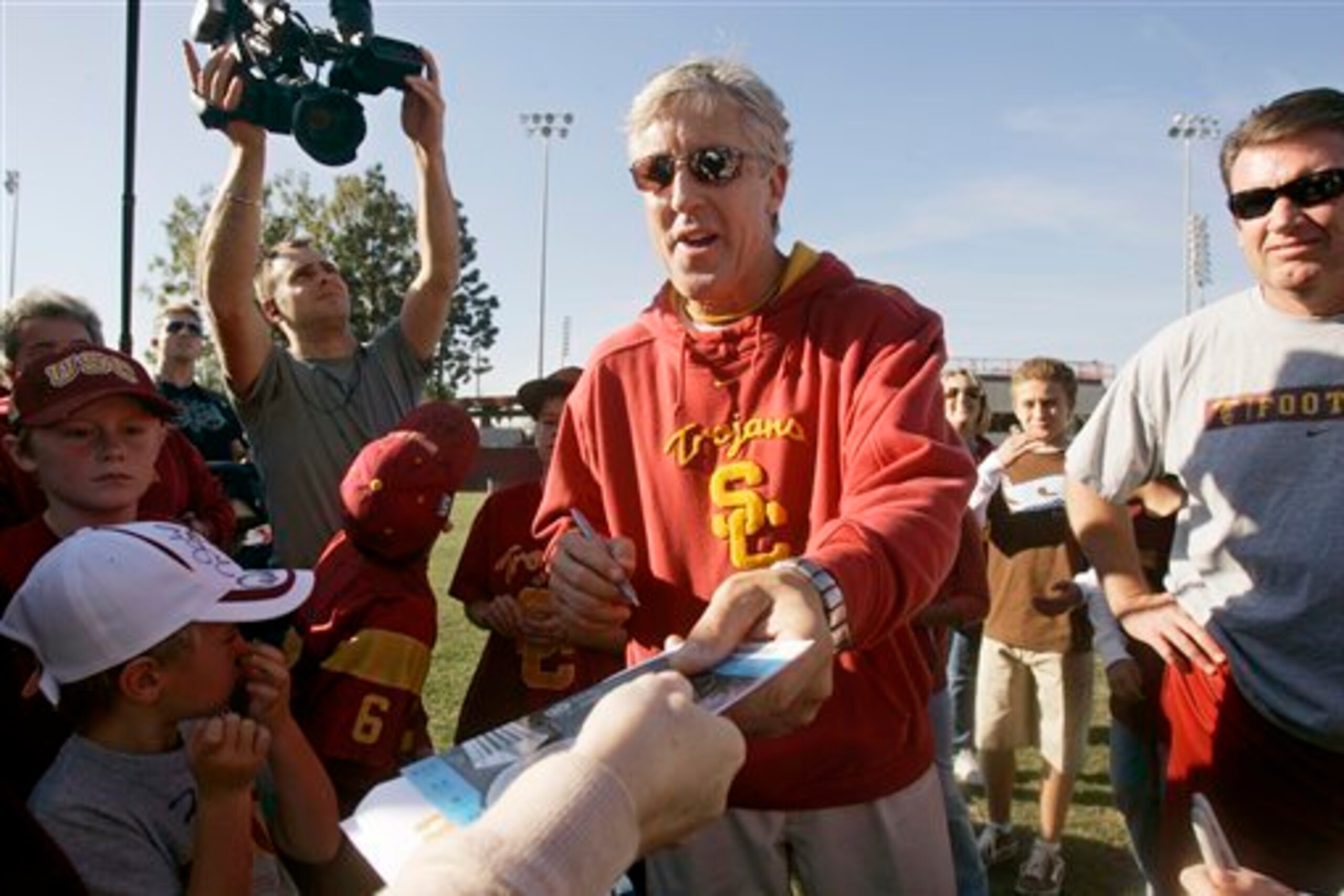 Fun, open practices under Pete Carroll were a staple at USC. Sark will look to reestablish that trend.