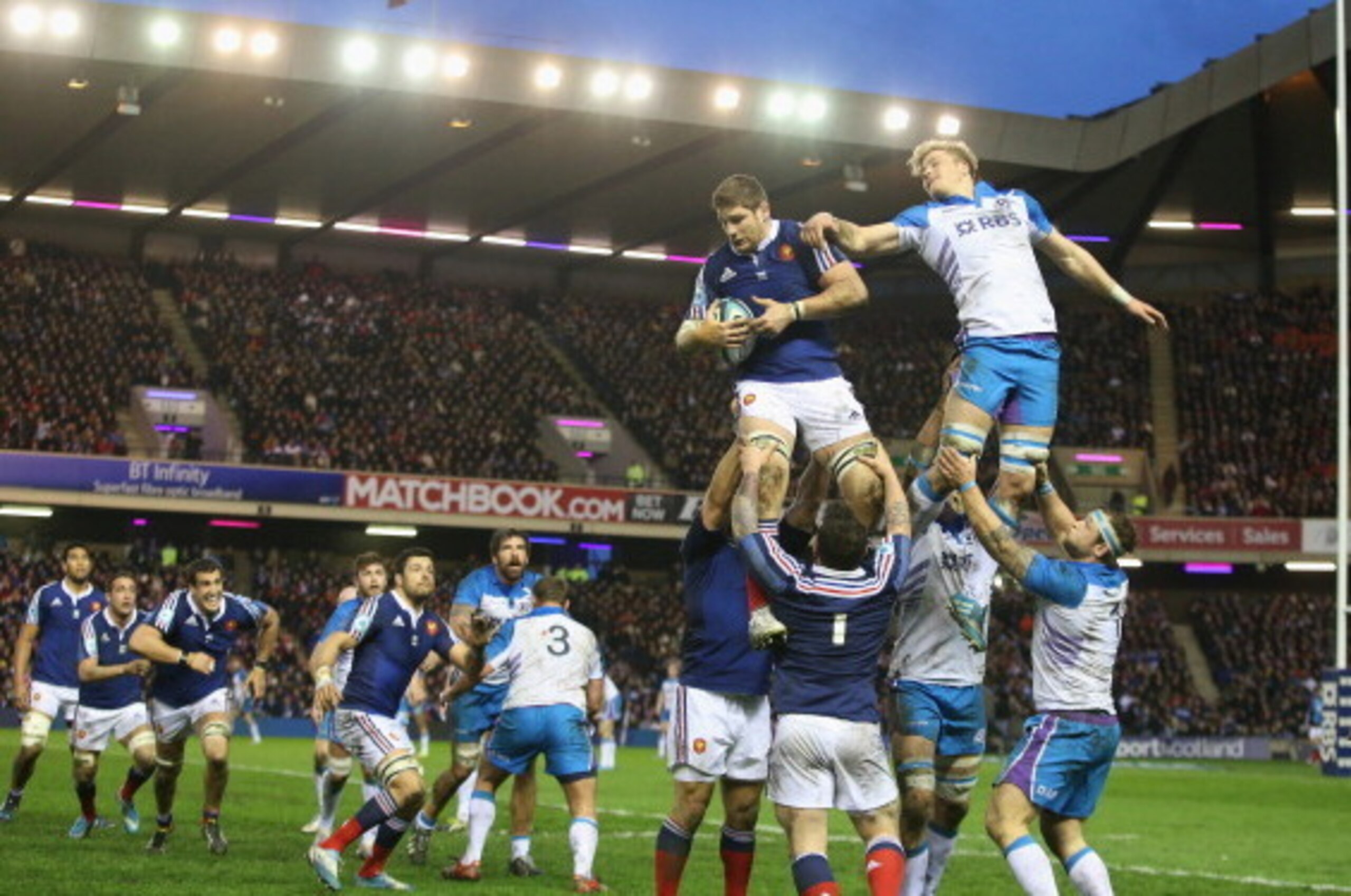 EDINBURGH, SCOTLAND - MARCH 08:  Pascal Pape of France catches the ball during the RBS Six Nations match between Scotland and France at Murrayfield Stadium on March 8, 2014 in Edinburgh, Scotland.  (Photo by David Rogers/Getty Images)