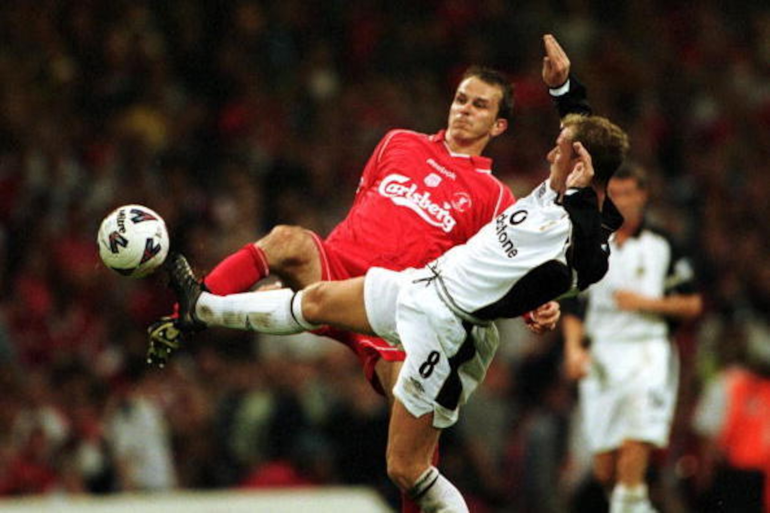 12 Aug 2001:  Nicky Butt of Manchester United and Dietmar Hamann of Liverpool in action during the One 2 One FA Charity Shield between Liverpool and Manchester United at The Millennium Stadium, Cardiff. Mandatory Credit: Mike Hewitt/ALLSPORT