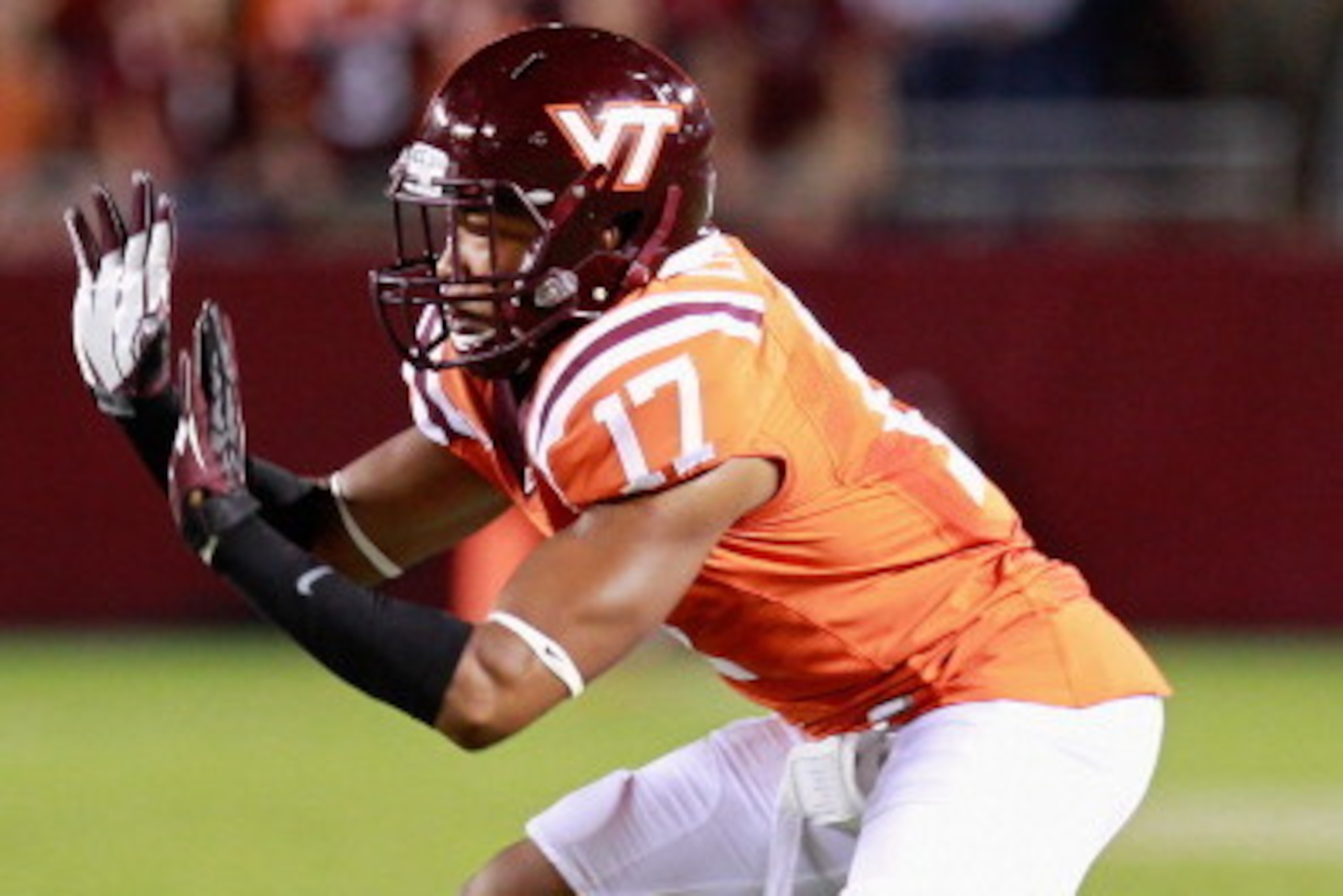 BLACKSBURG, VA - SEPTEMBER 03:  Cornerback Kyle Fuller #17 of the Virginia Tech Hokies defends against the Georgia Tech Yellow Jackets at Lane Stadium on September 3, 2012 in Blacksburg, Virginia.  (Photo by Geoff Burke/Getty Images)
